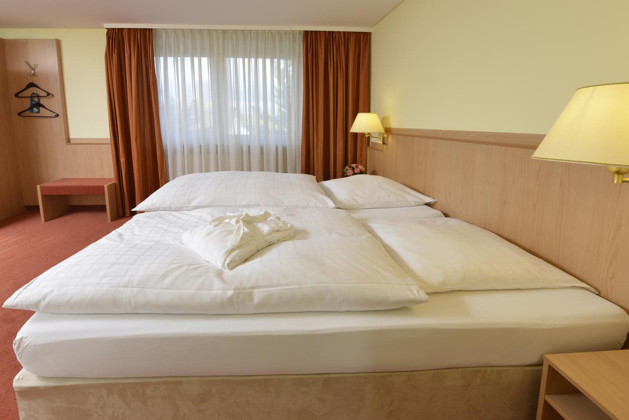 Standard Double Room,694811649:JPEG