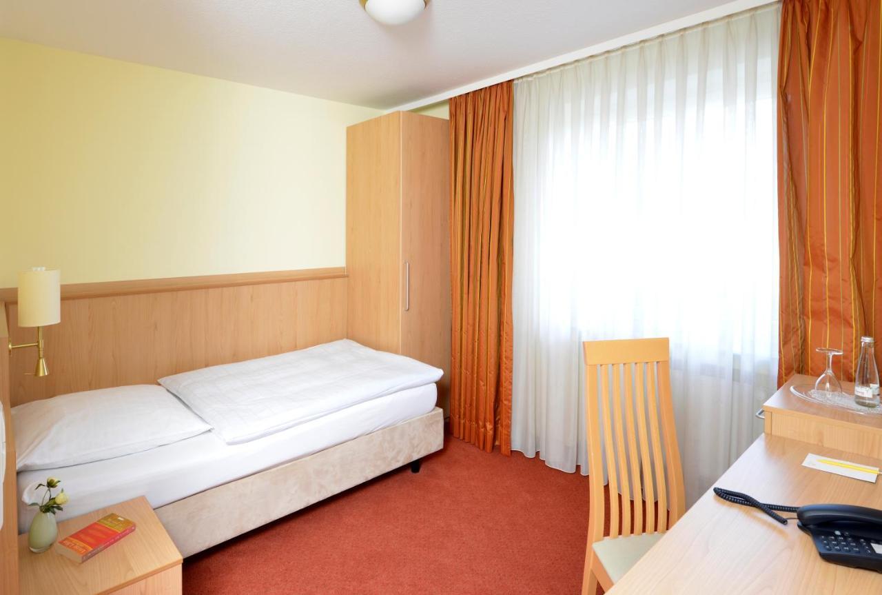 Standard Single Room,694813800:JPEG