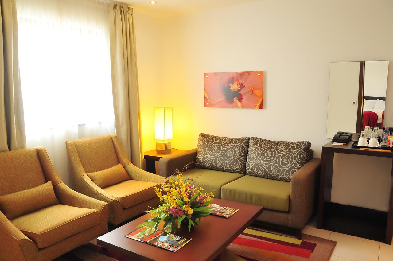 Junior Suite Sofa