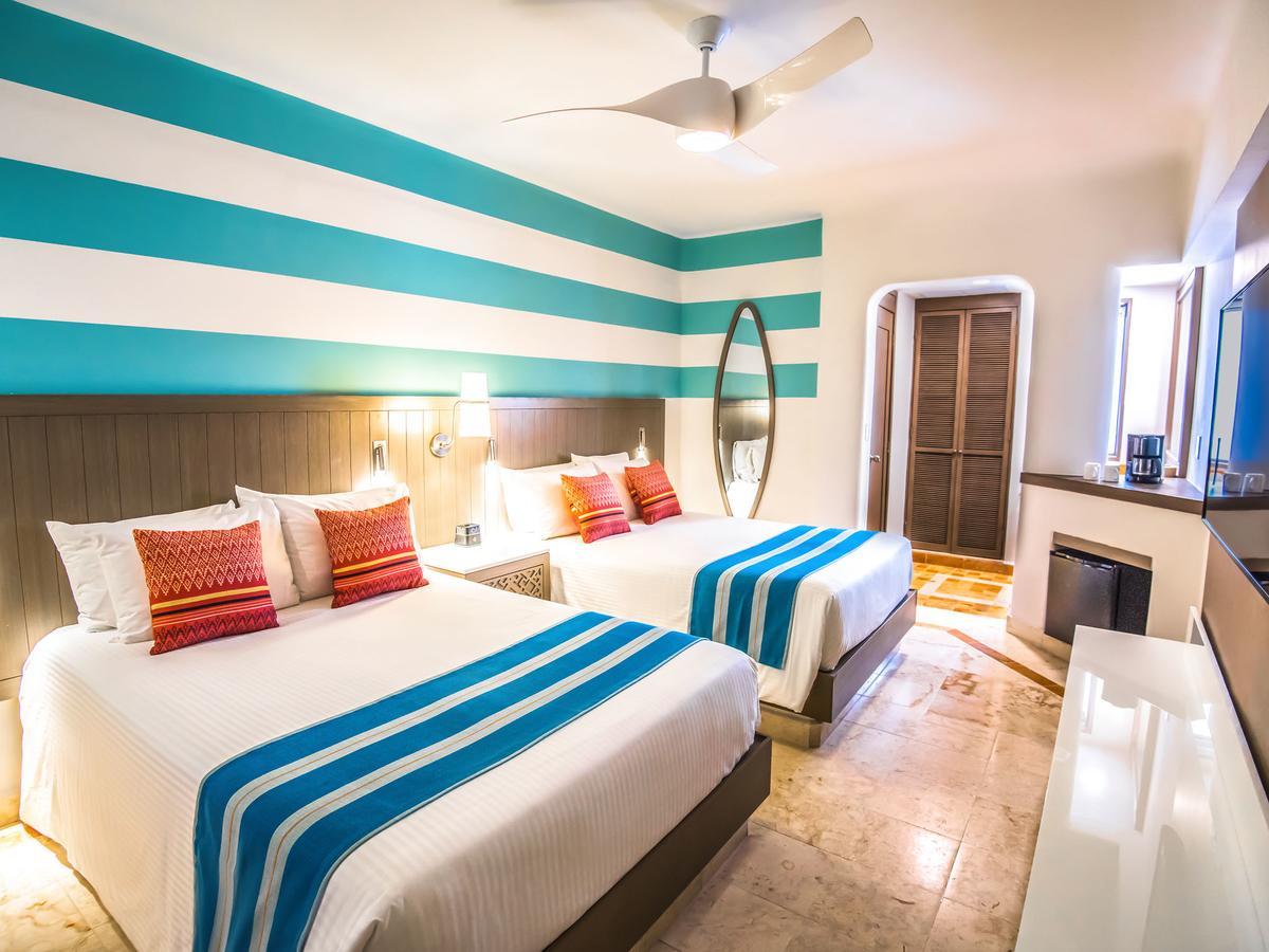 Standard Room with Two Double Beds
