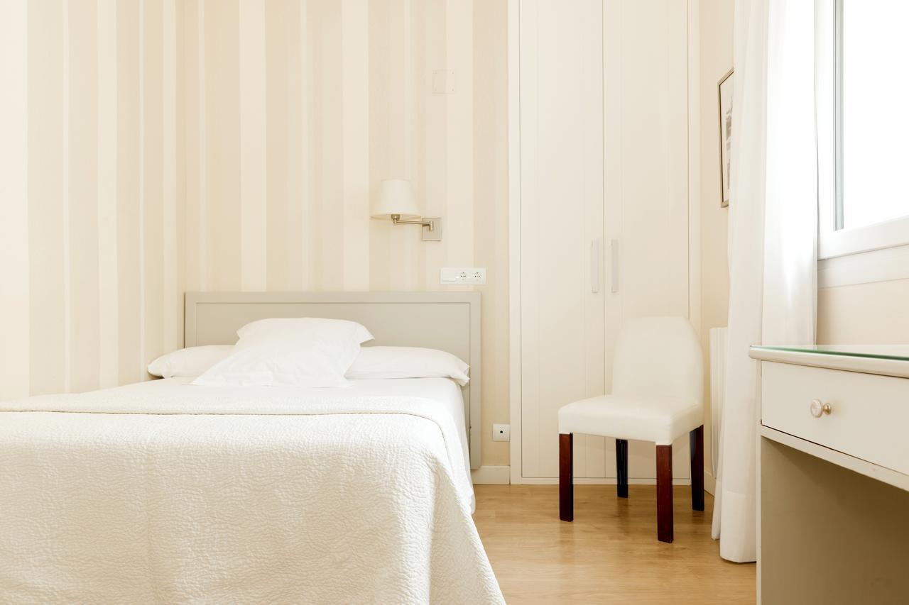 Single Room,1214624773:JPEG