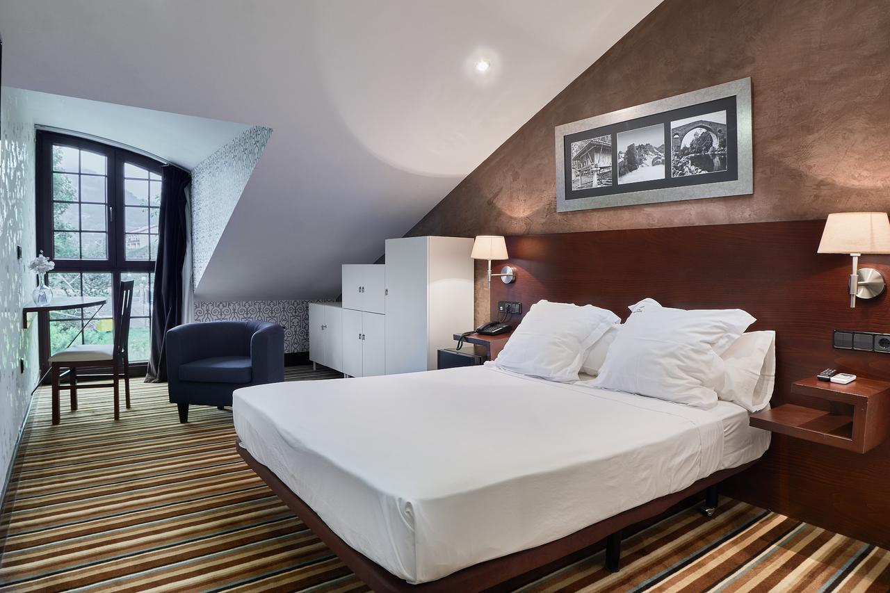 Double room with Parking - Attic,695451696:JPEG
