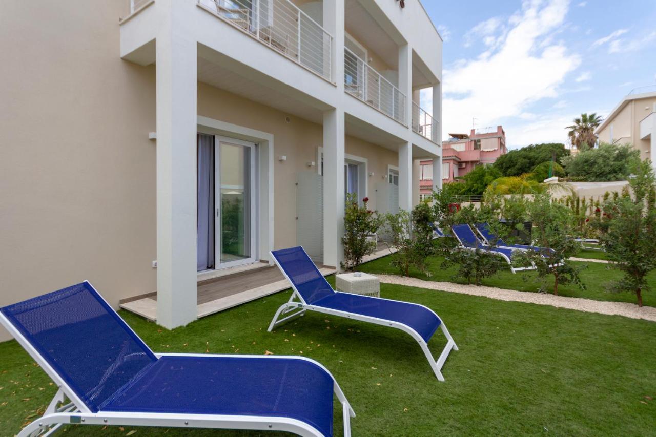 Double Room with Patio,696297393:JPEG