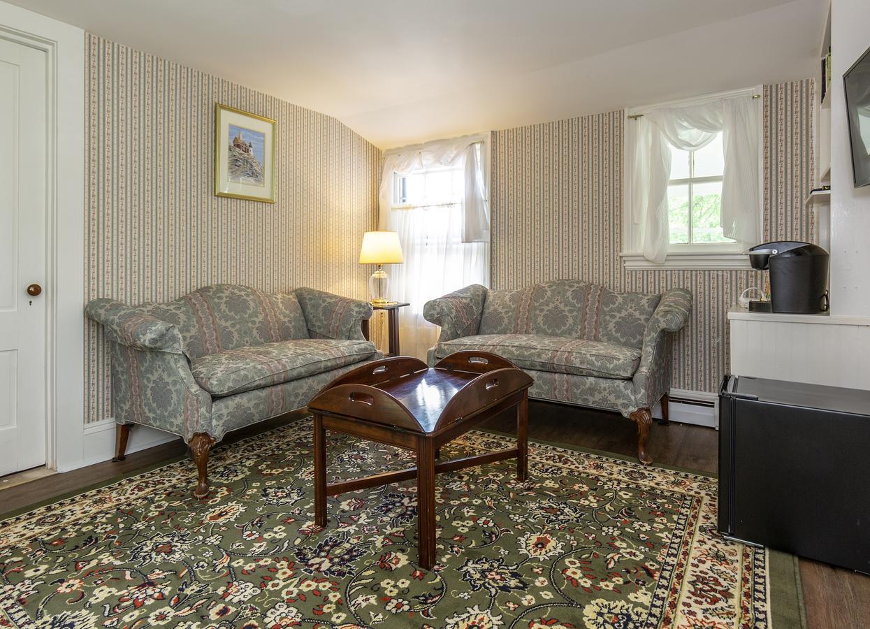 Two-Bedroom Suite