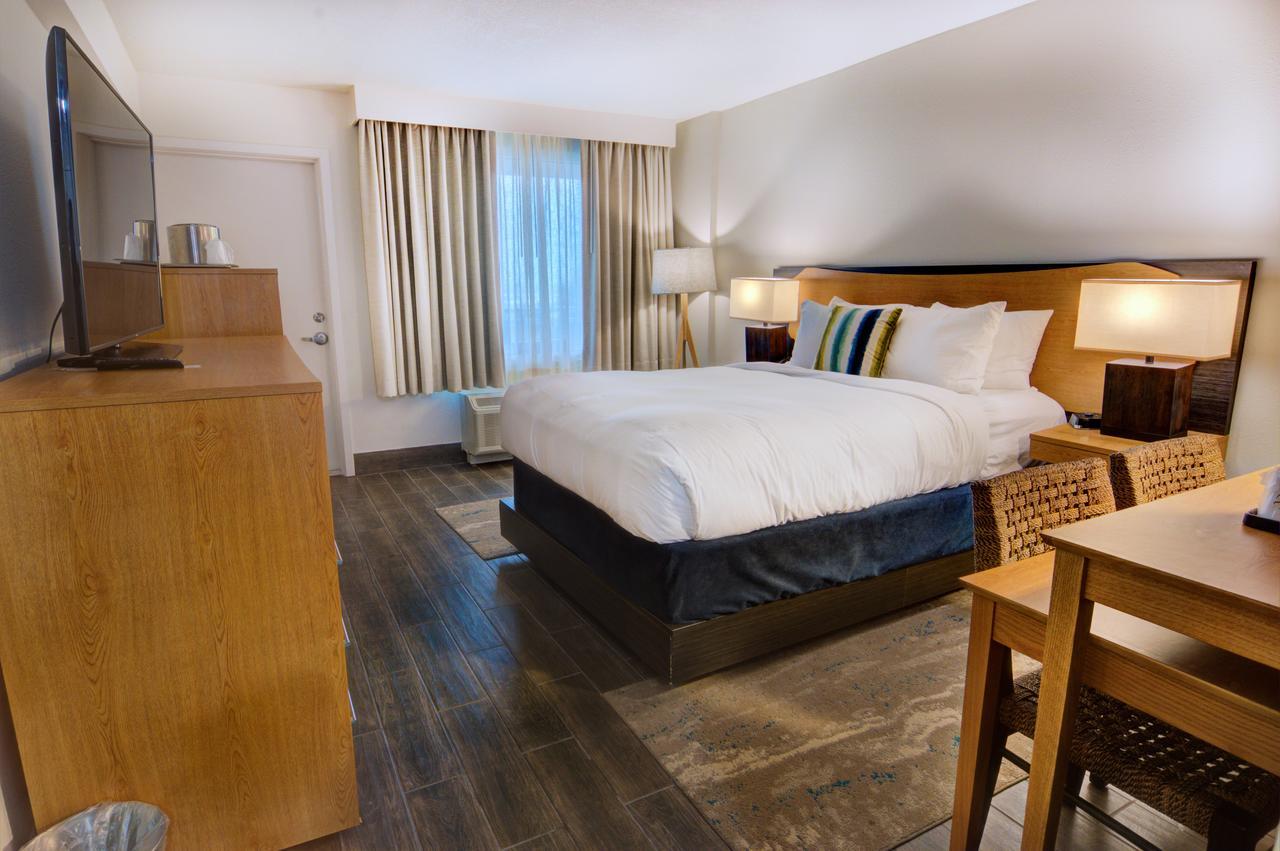 Queen Room Balcony Partial Ocean View or Disability Accessible