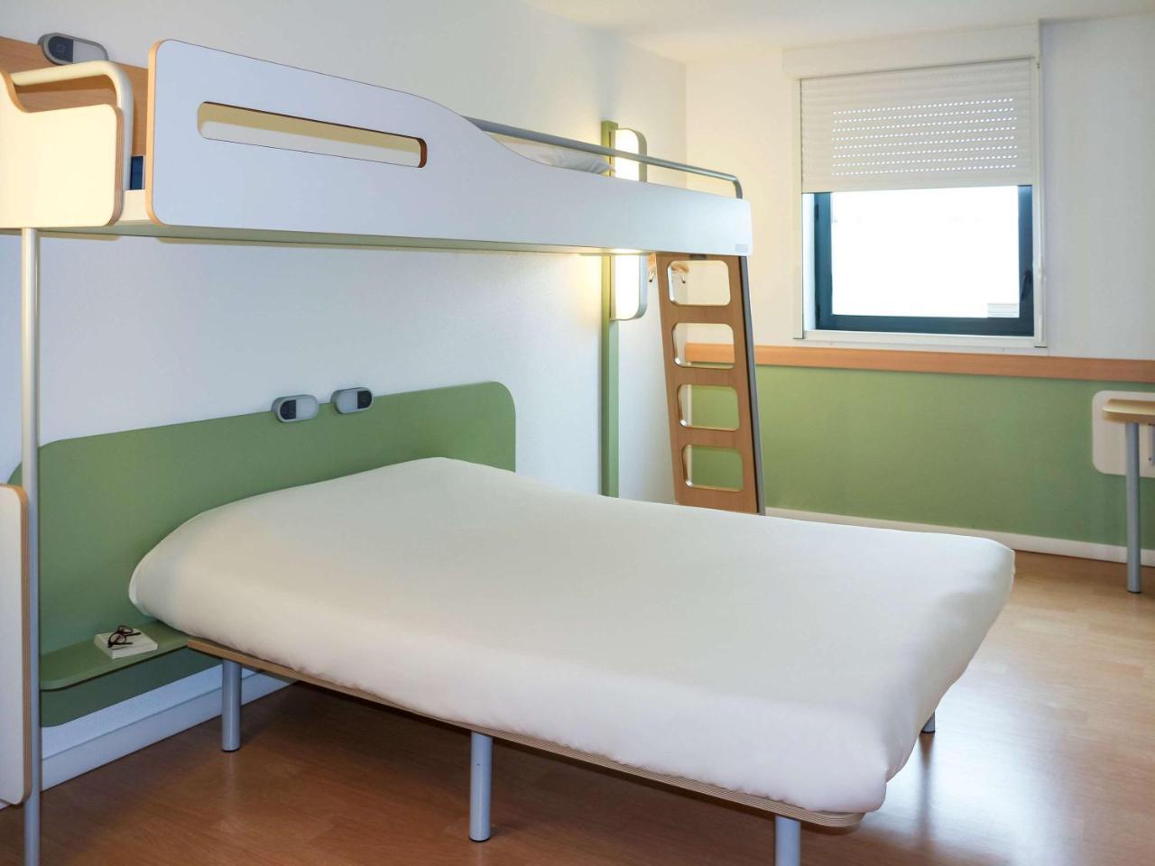 Triple Room,696425931:JPEG
