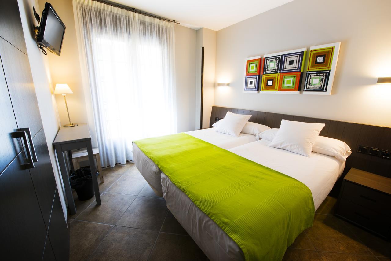 Double or Twin Room,1005316441:JPEG