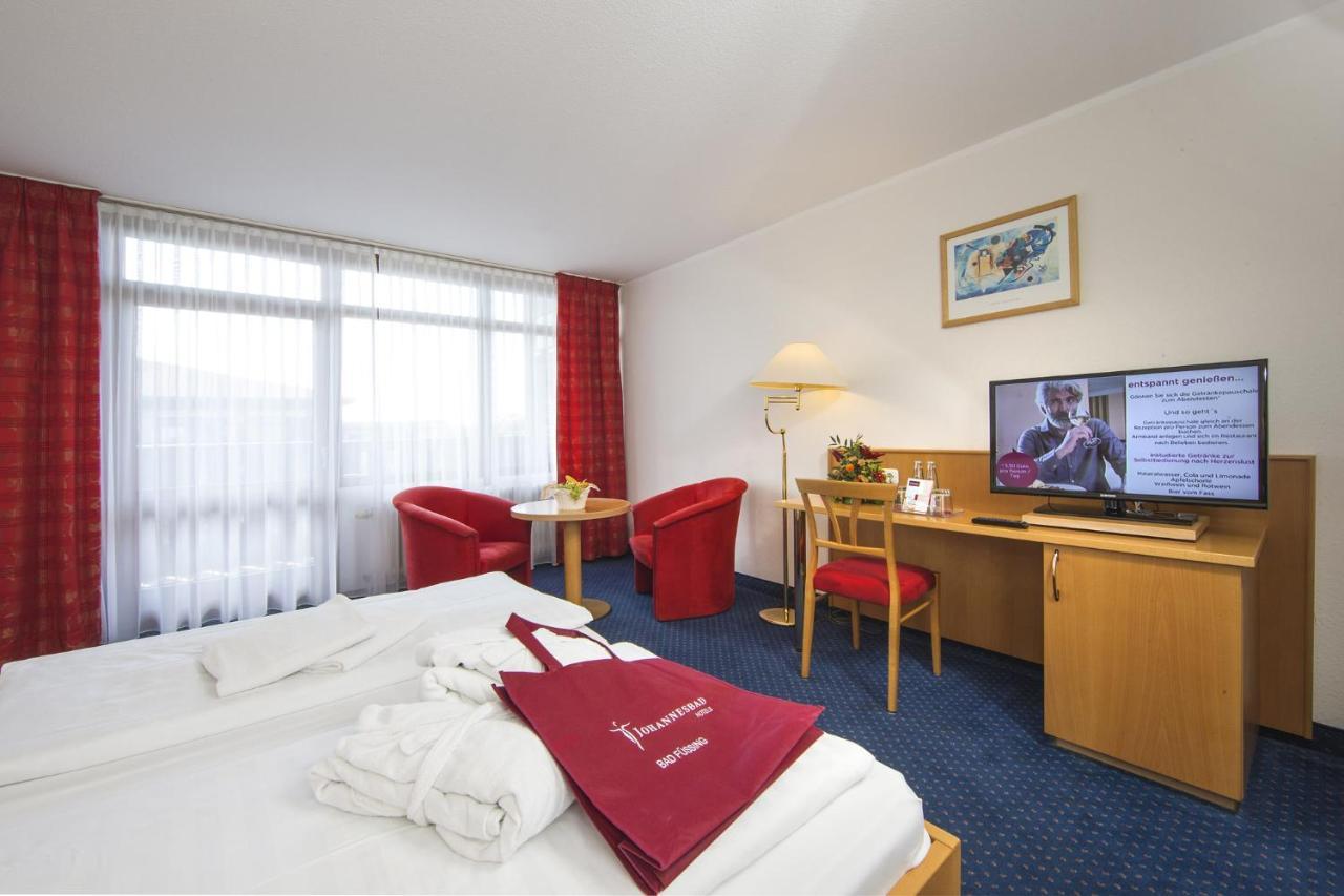 Double Room,697182276:JPEG