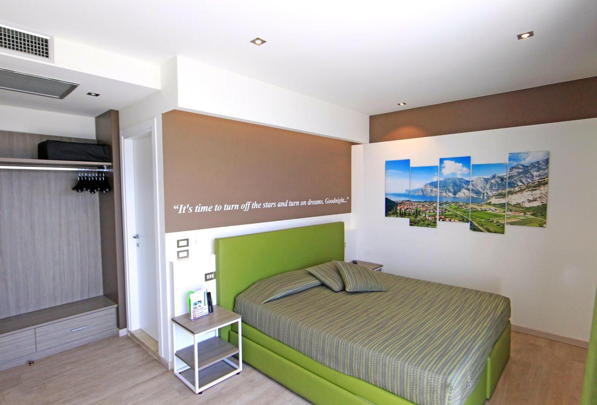 Superior Double or Twin Room Balcony Lake View