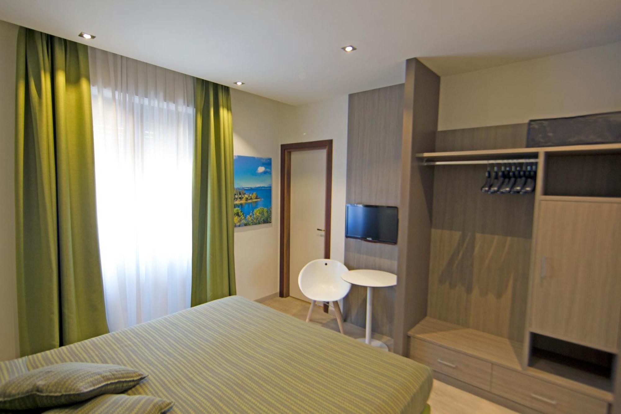 Standard Double or Twin Room Garden View