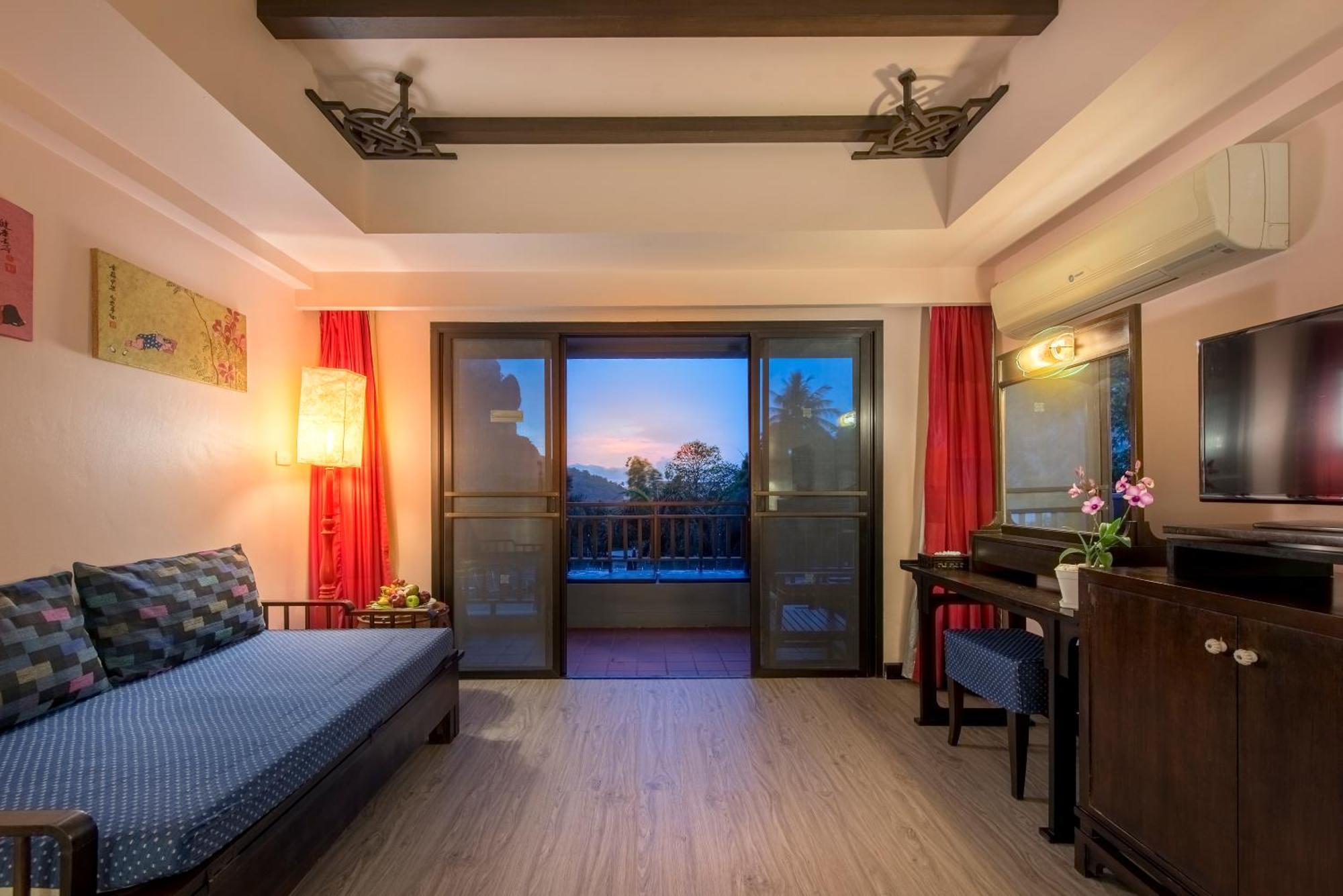Deluxe Double or Twin Room Sea View