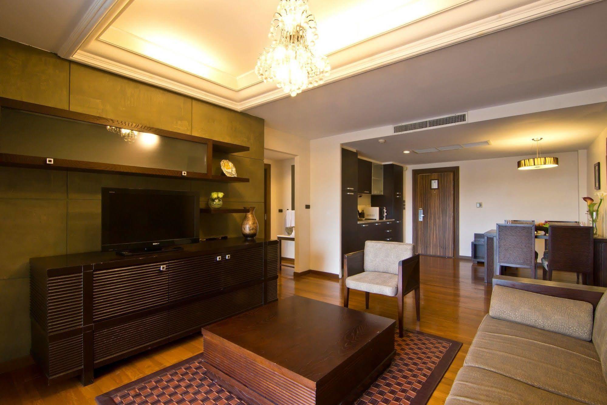 One-Bedroom Suite