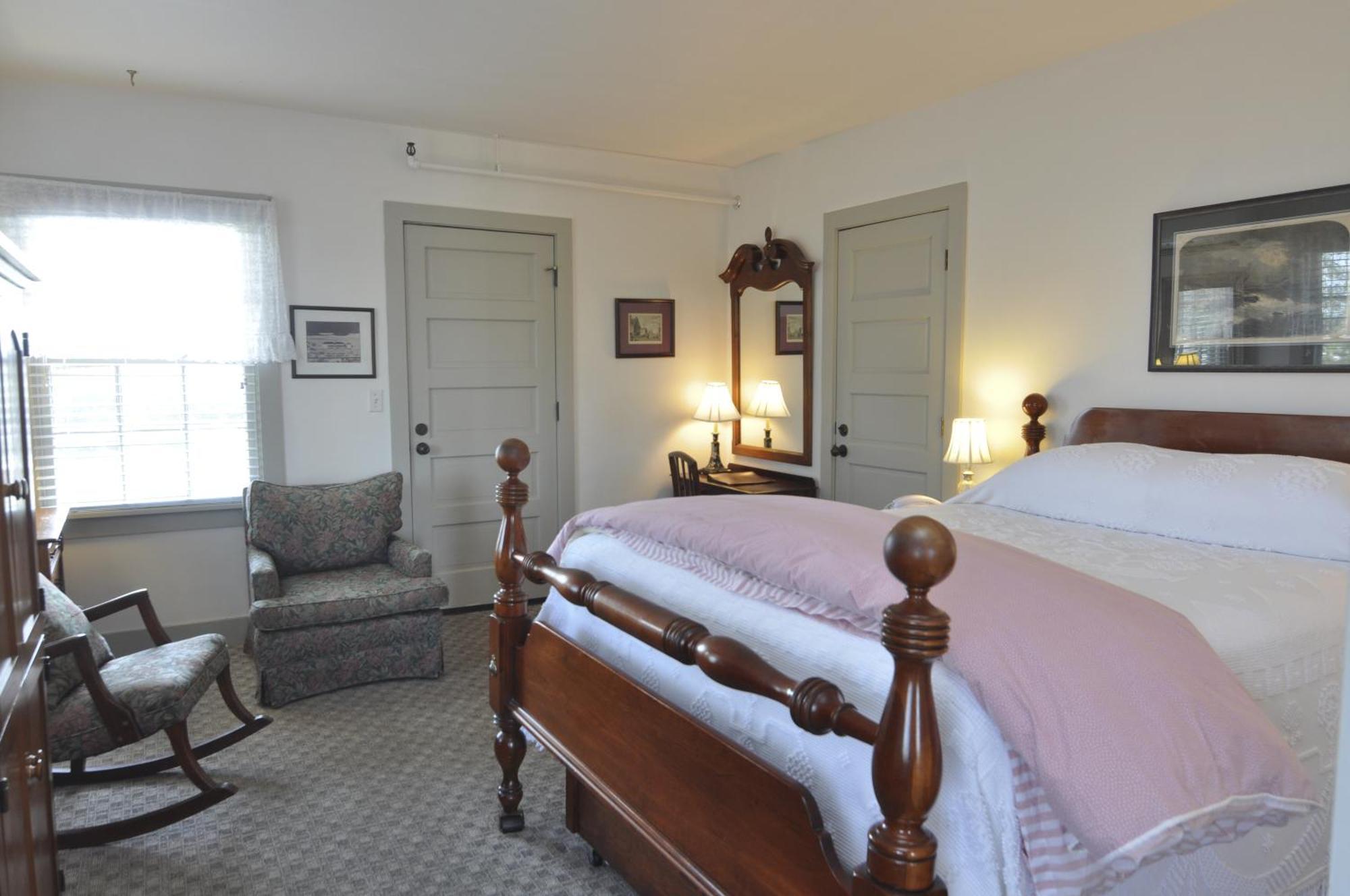 Deluxe Queen Room,784206261:JPEG