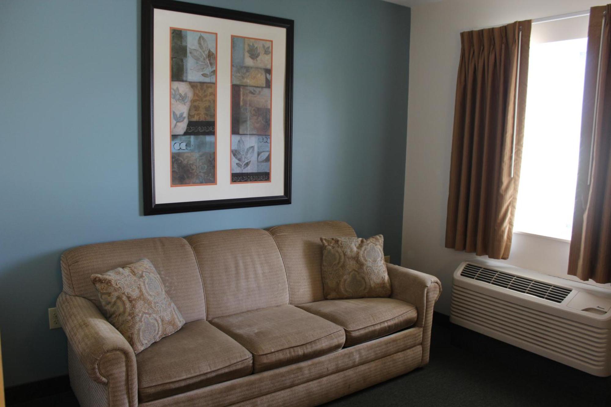 Deluxe Suites,698166027:JPEG