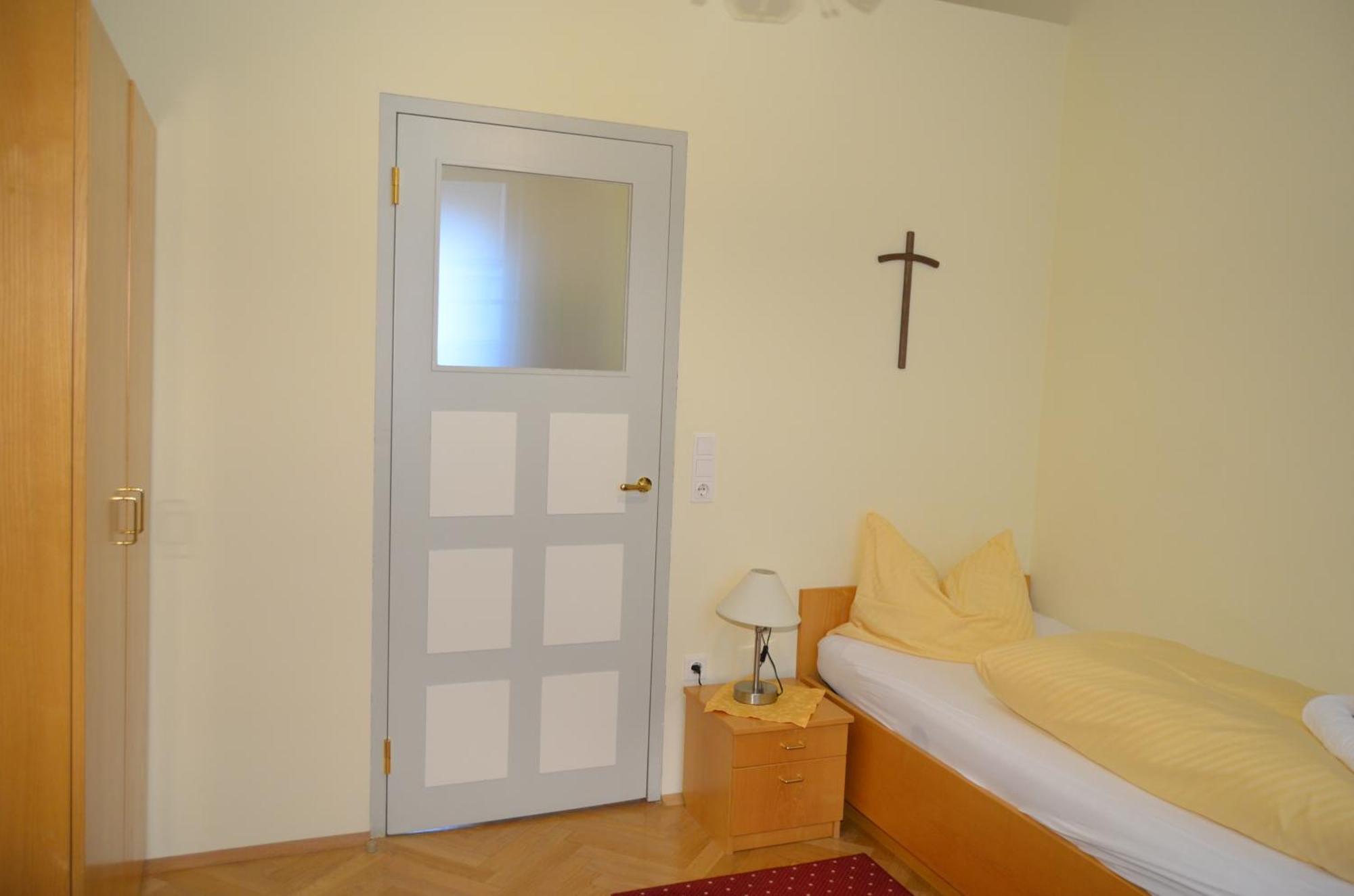 Family Double Room,1771574969:JPEG