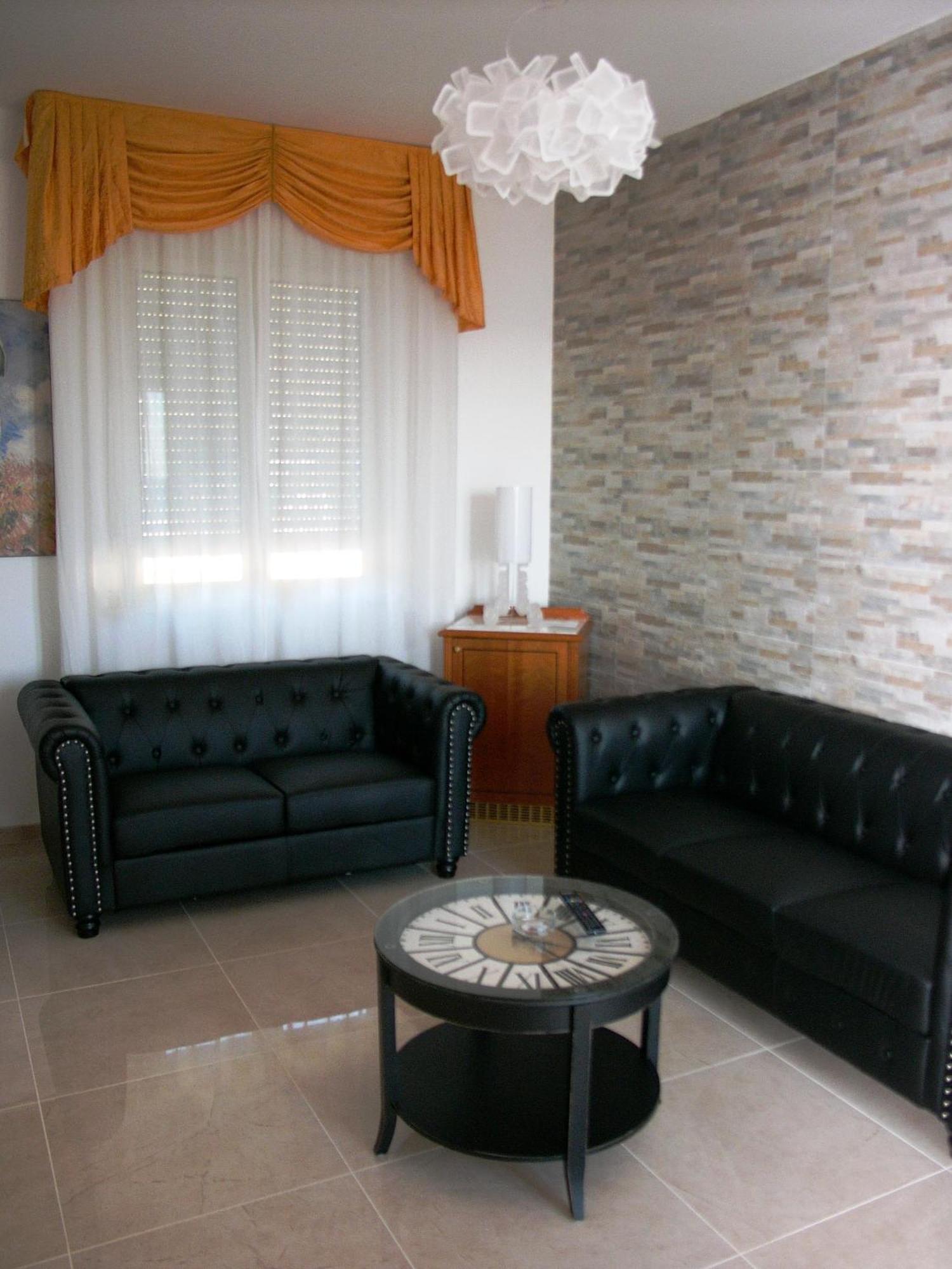 Double or Twin Room Sea View
