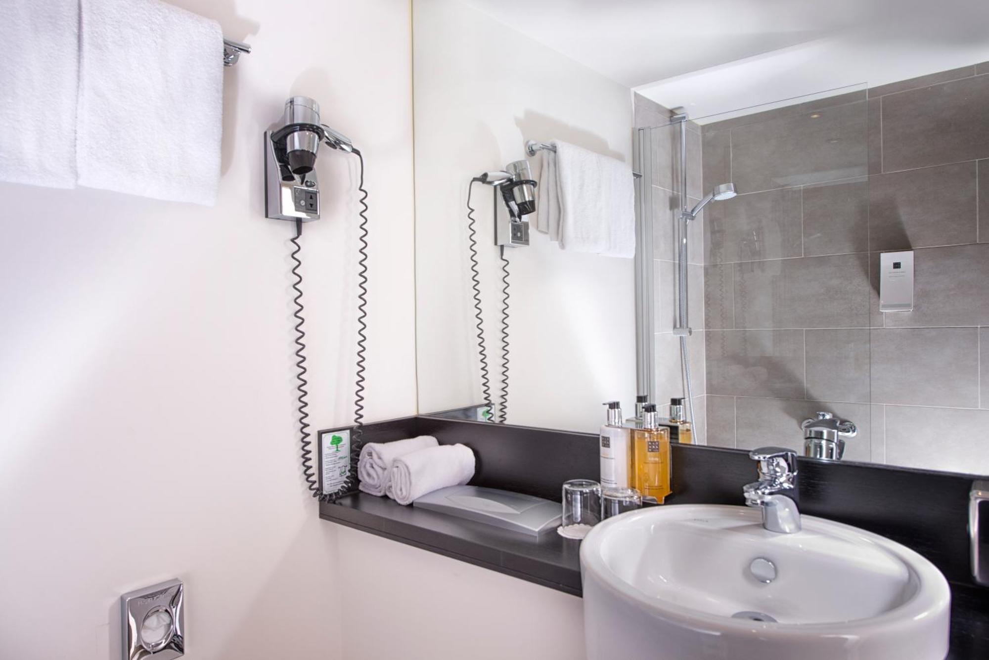 Double Room,1276895815:JPEG