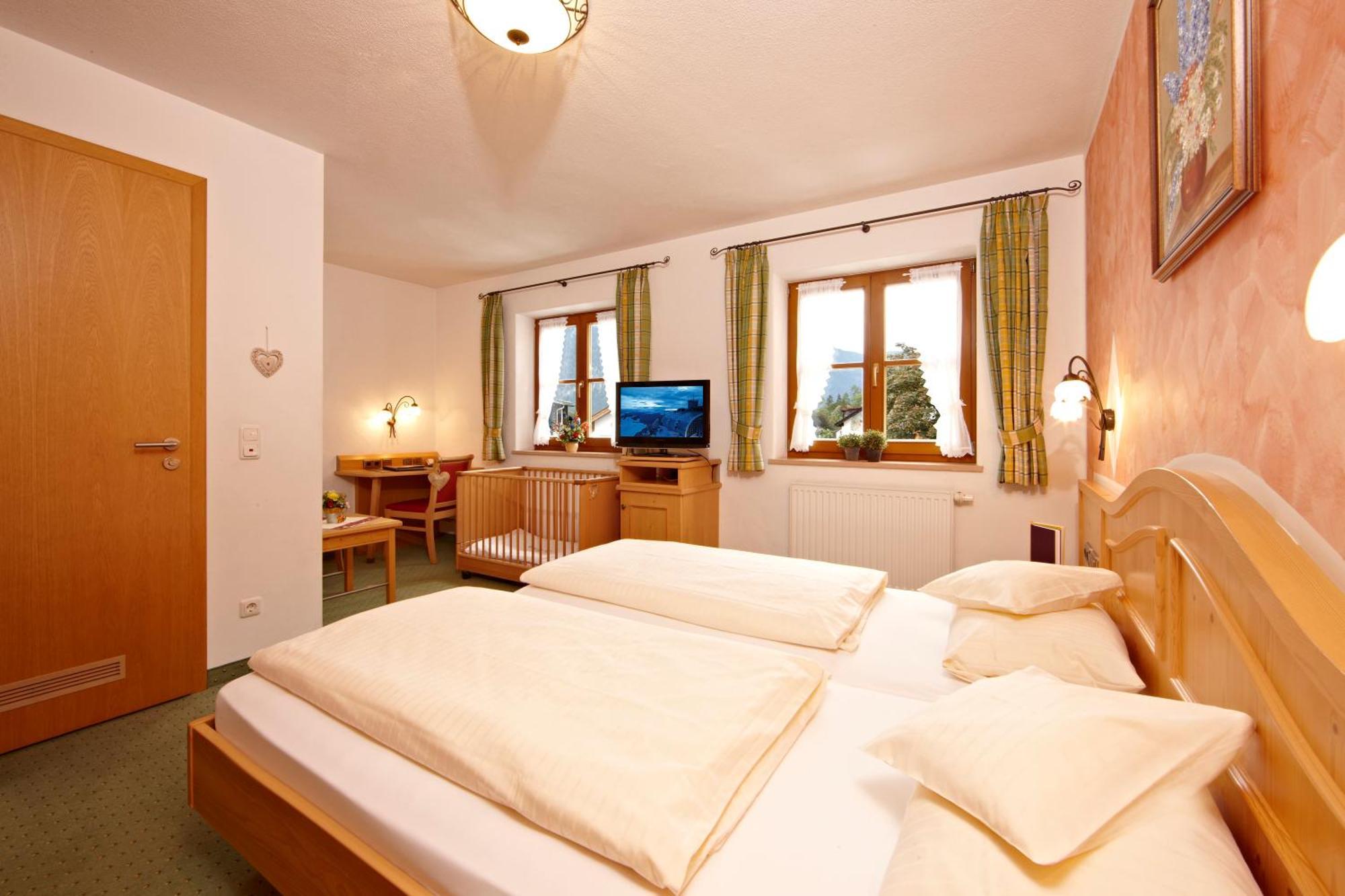 Standard Double Room,1174318875:JPEG