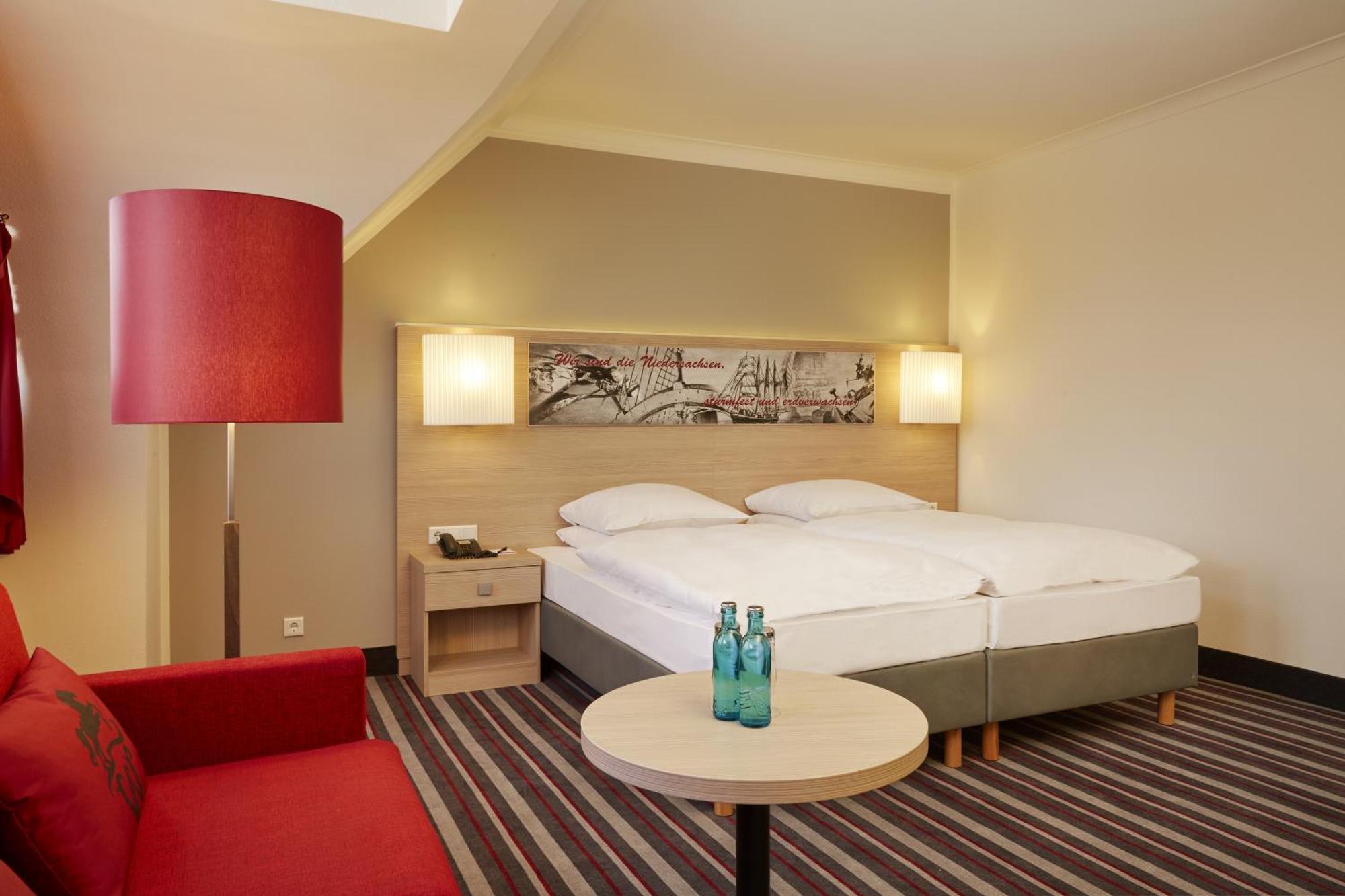 Triple Room,917810188:JPEG