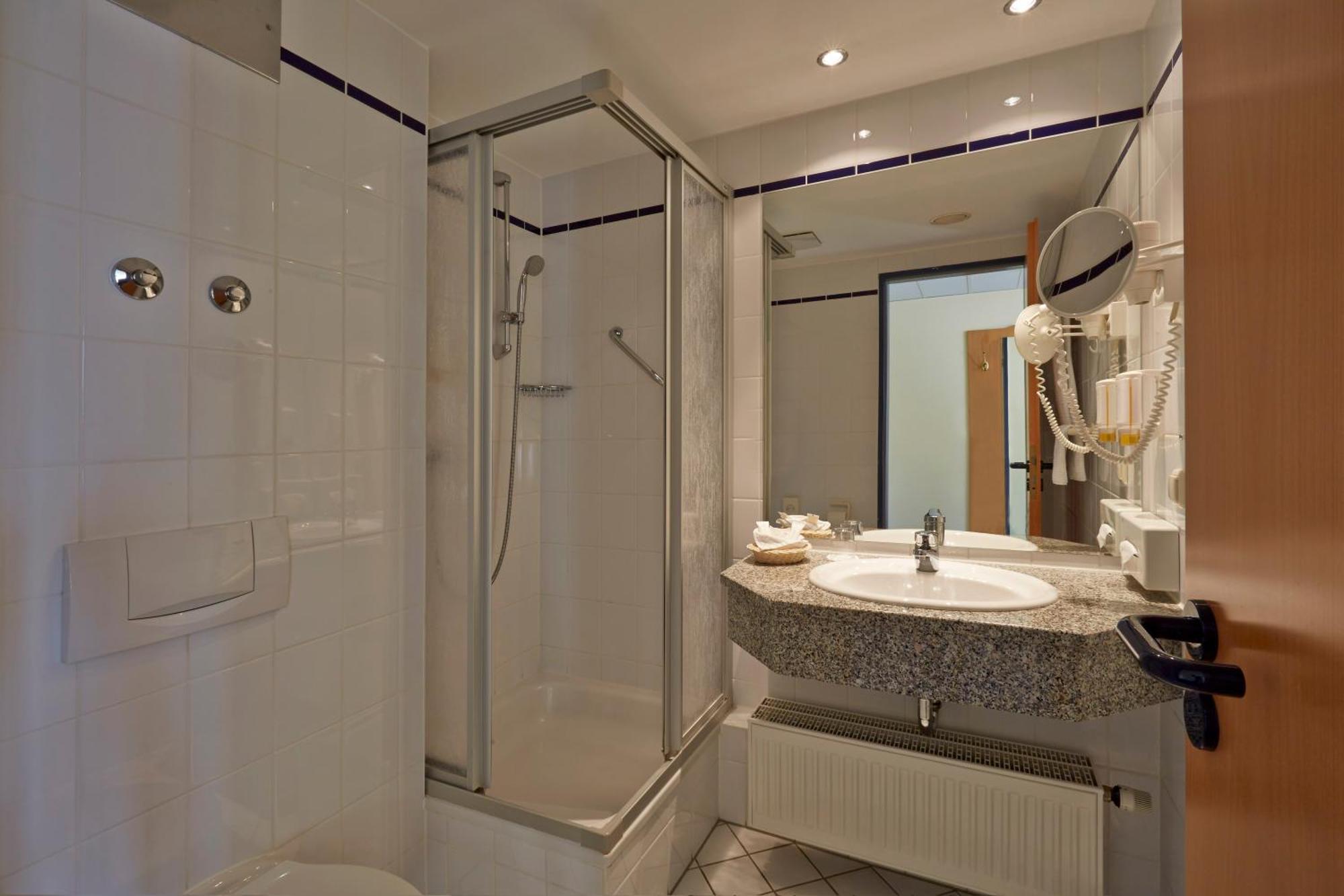 Double Room,1617454656:JPEG