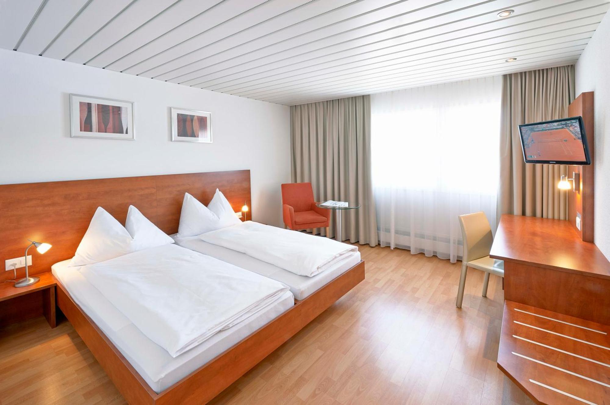 Double or Twin Room Standard
