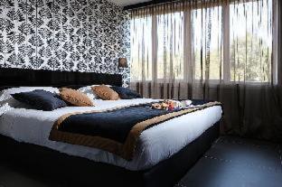 Deluxe King Room Sofa Bed,1209395671:JPEG