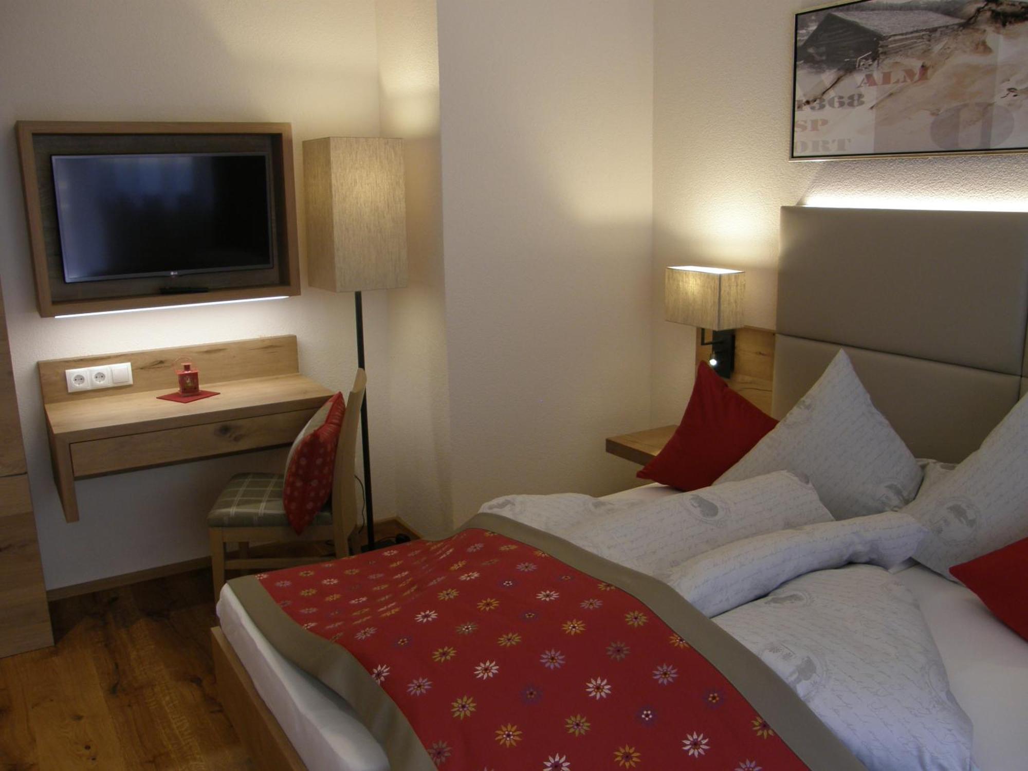 Double or Twin Room Balcony,700355899:JPEG