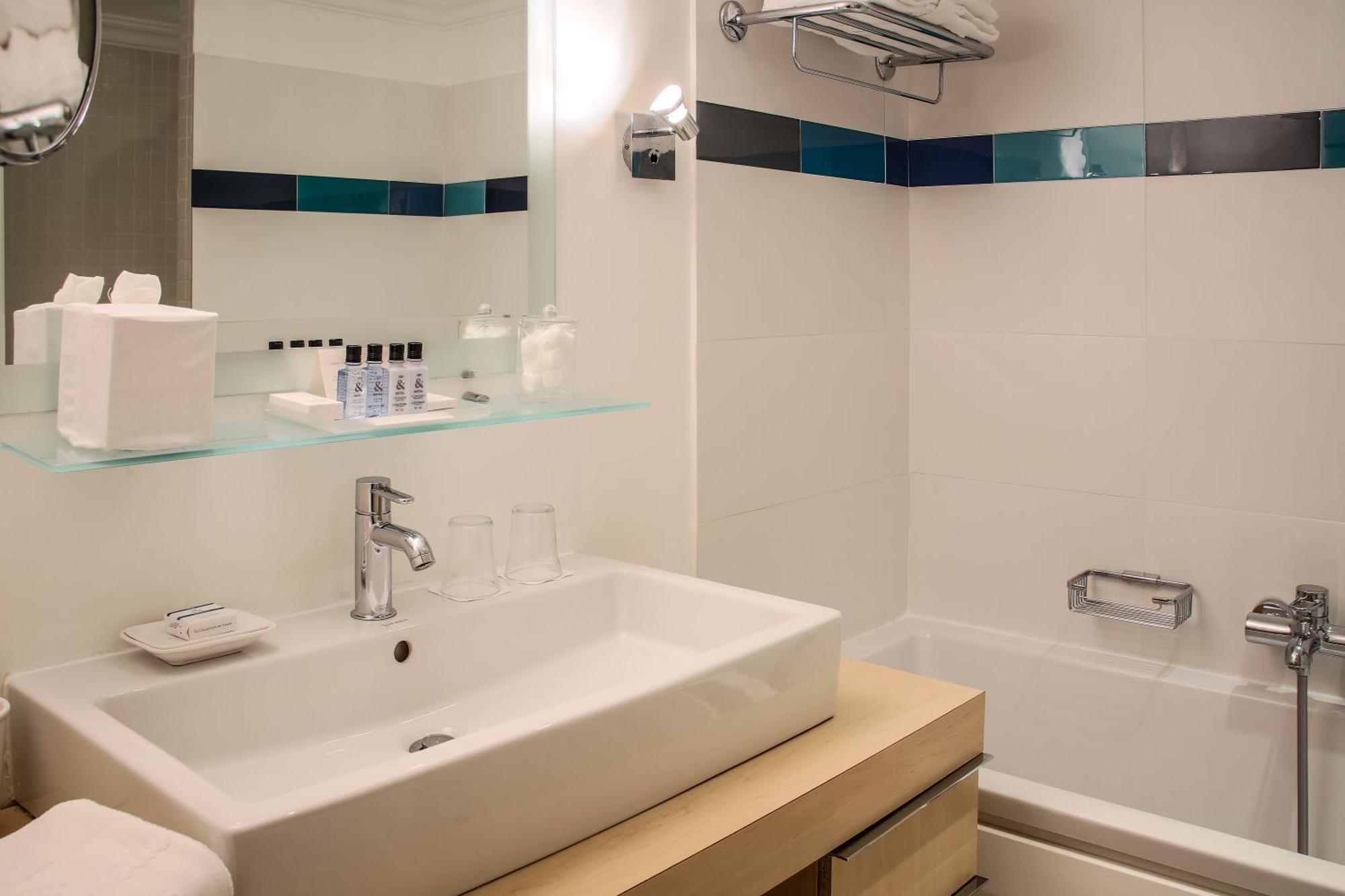 Deluxe room sea view access to the spa private beach,1772087208:JPEG