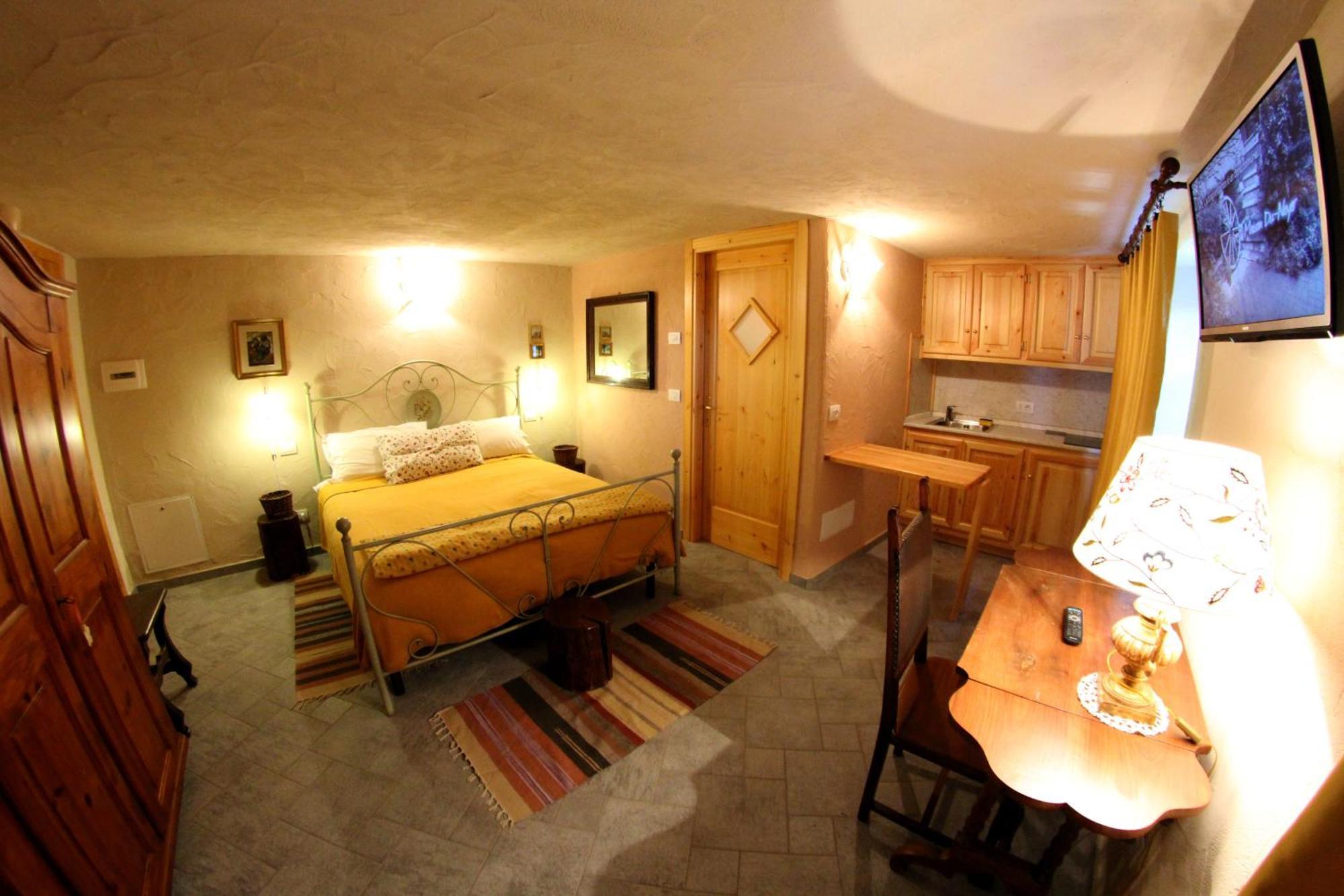 Studio Extra Bed,1584594392:JPEG
