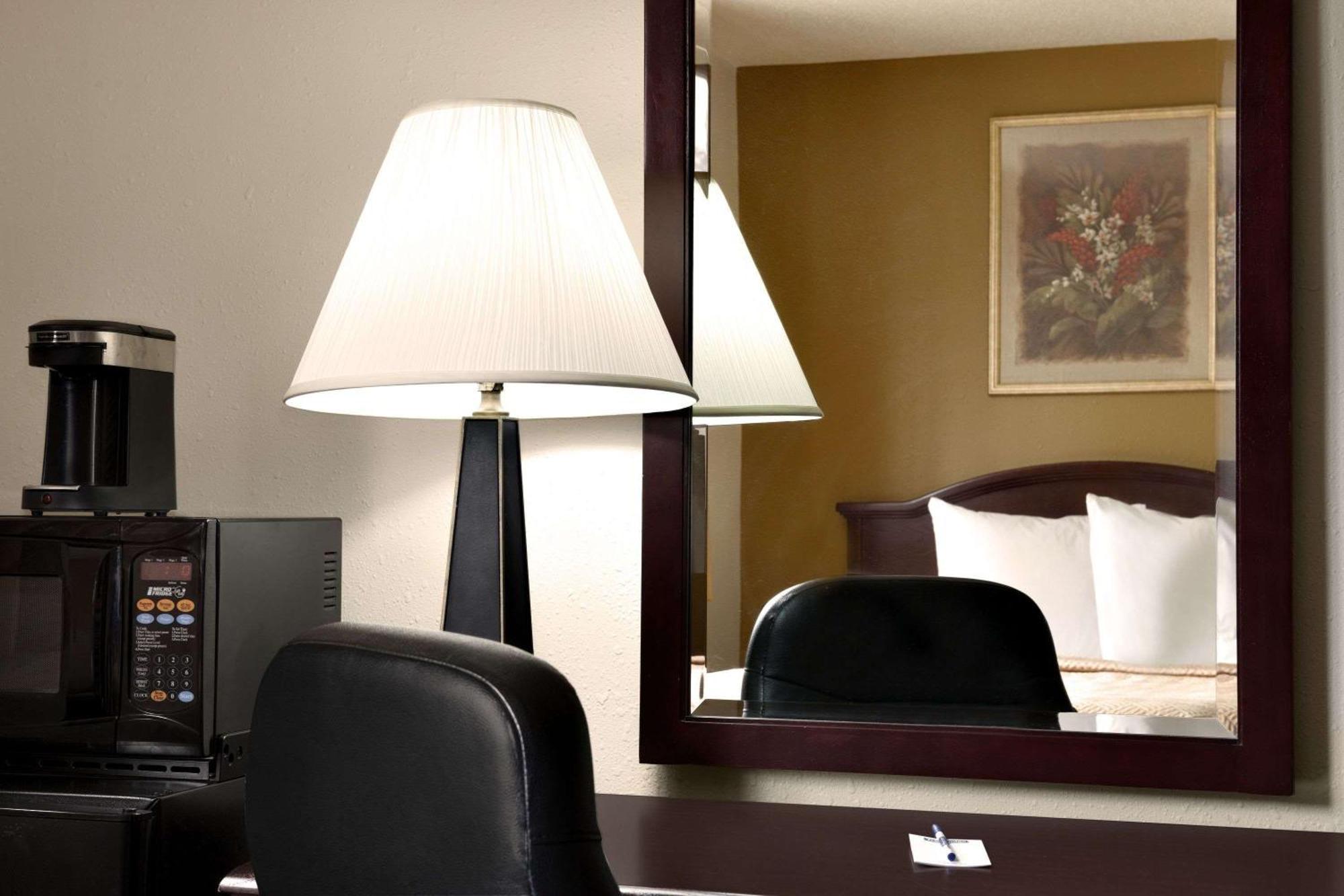 King Room- Non-Smoking/Upper Floor
