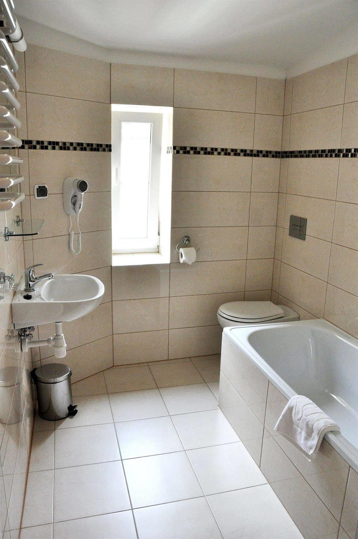Apartment kitchenette