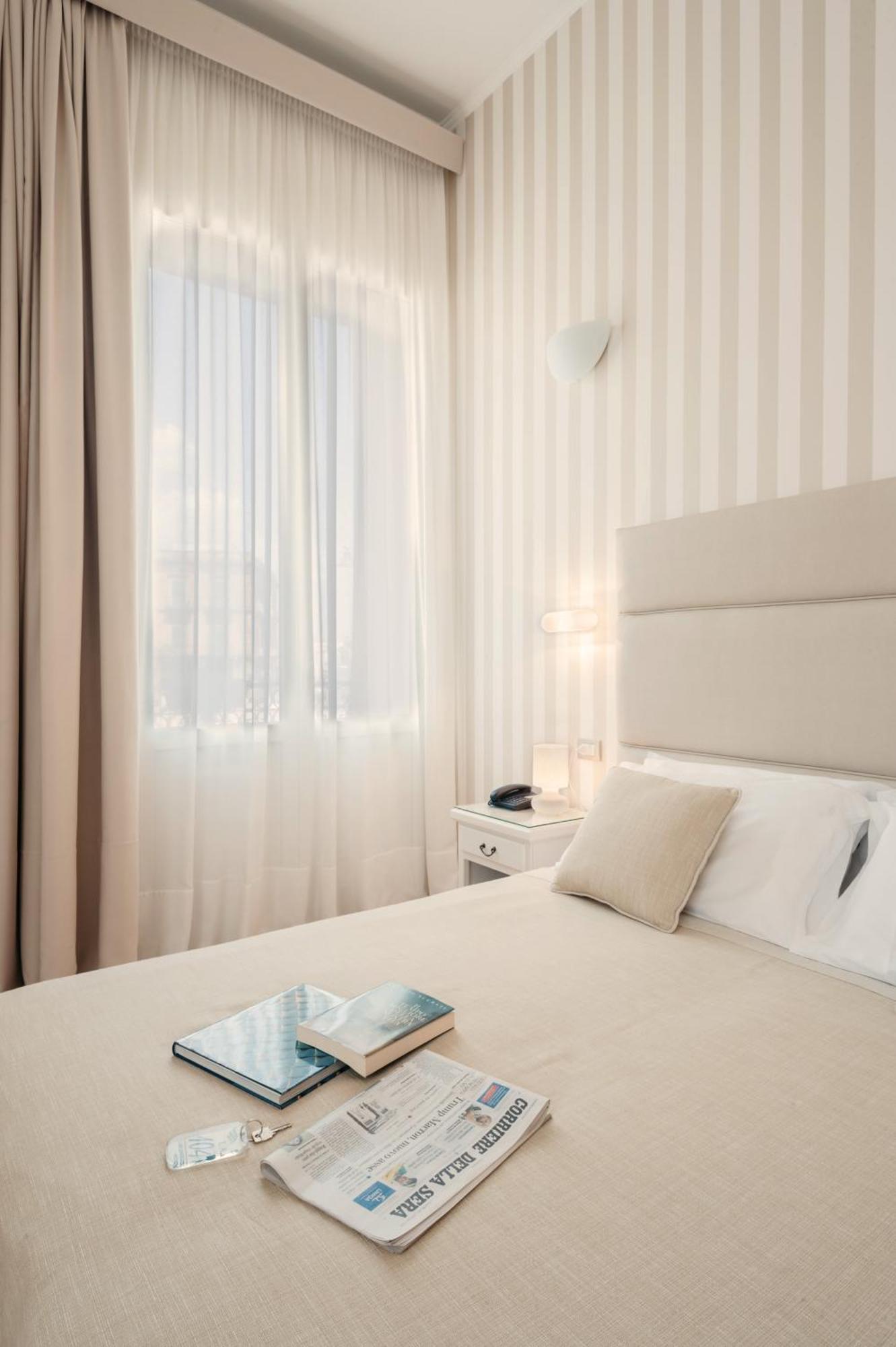 Triple Room,700792789:JPEG