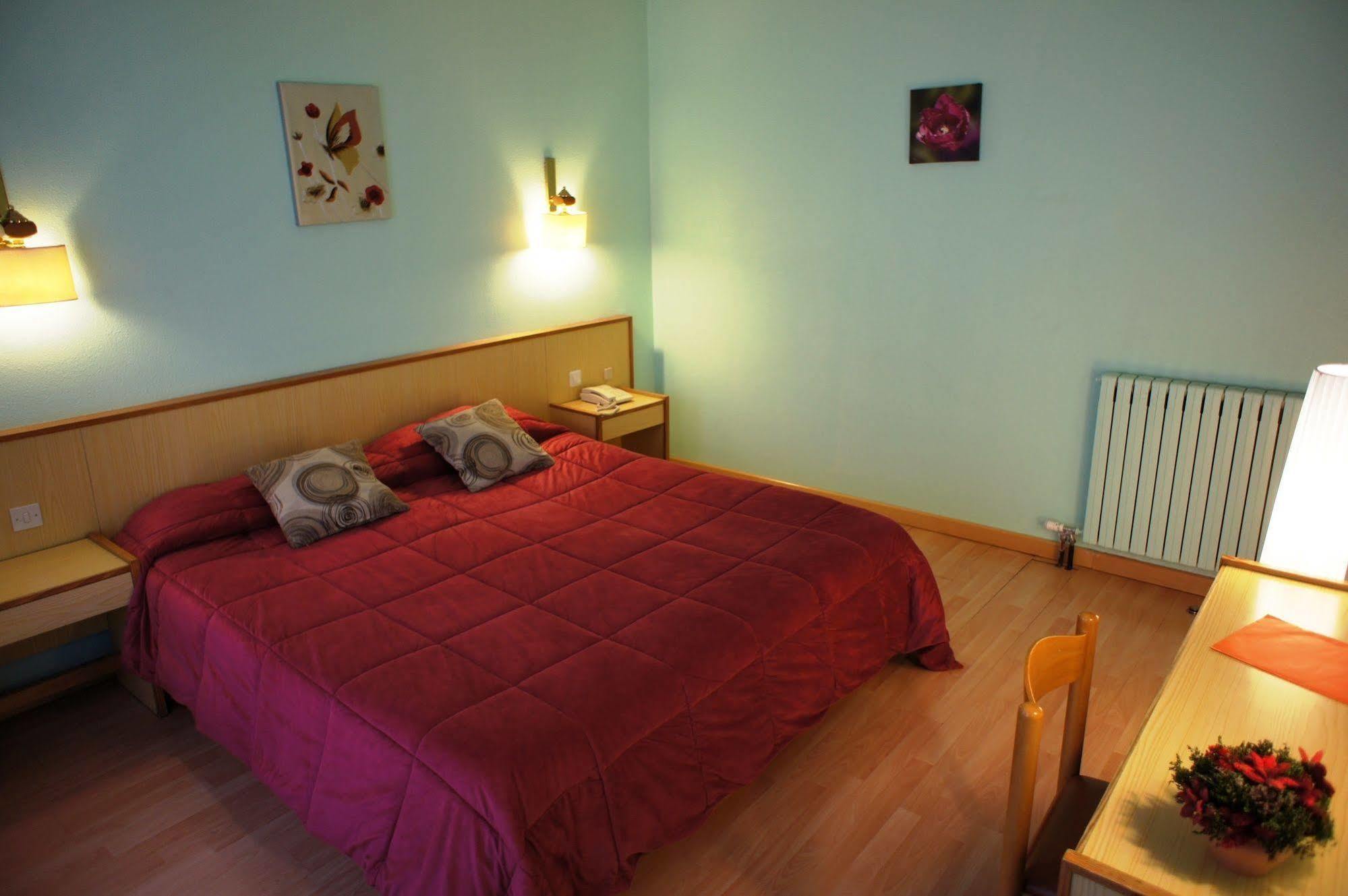 Triple Room,700881181:JPEG