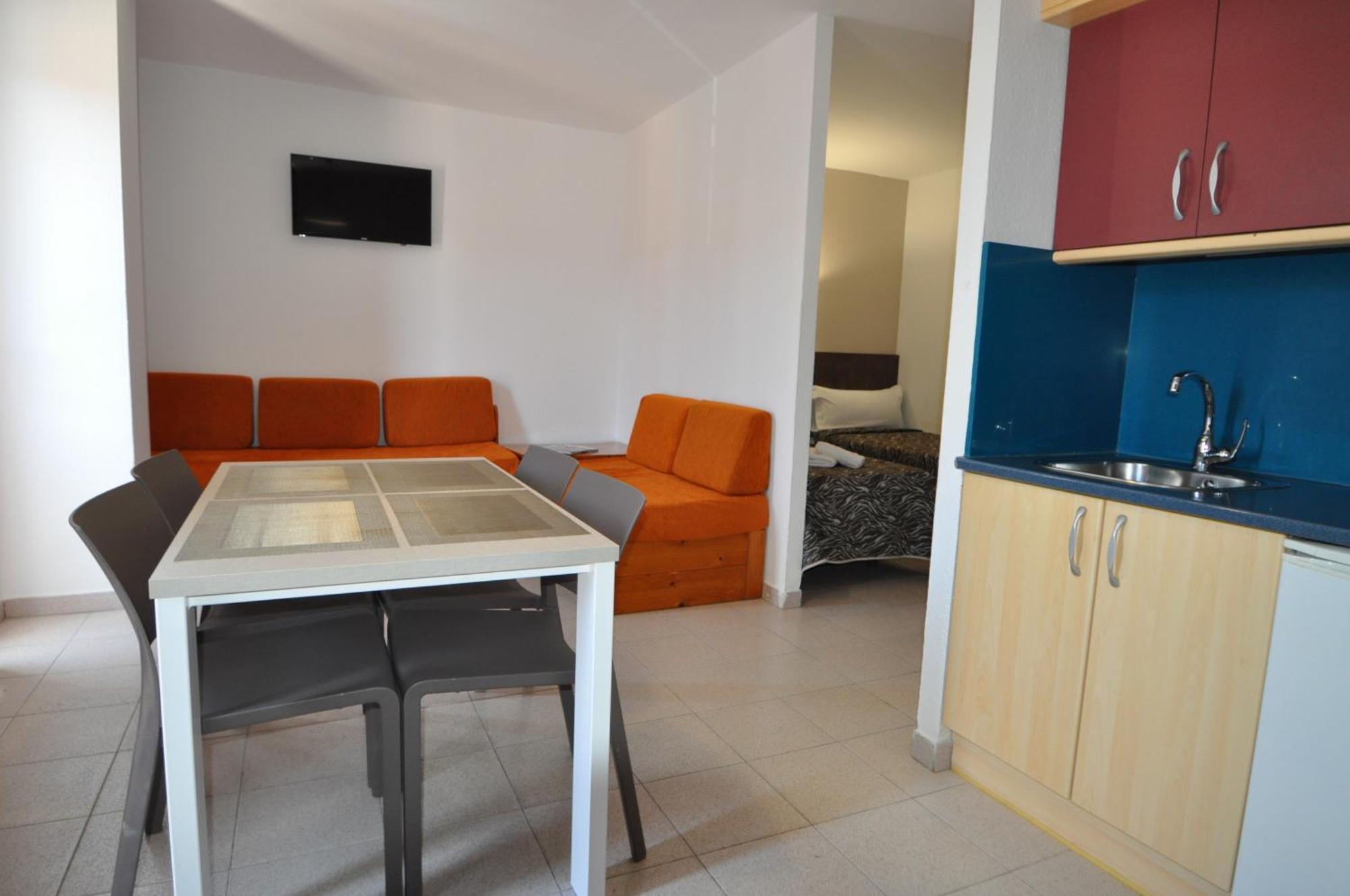 Apartment,701598916:JPEG