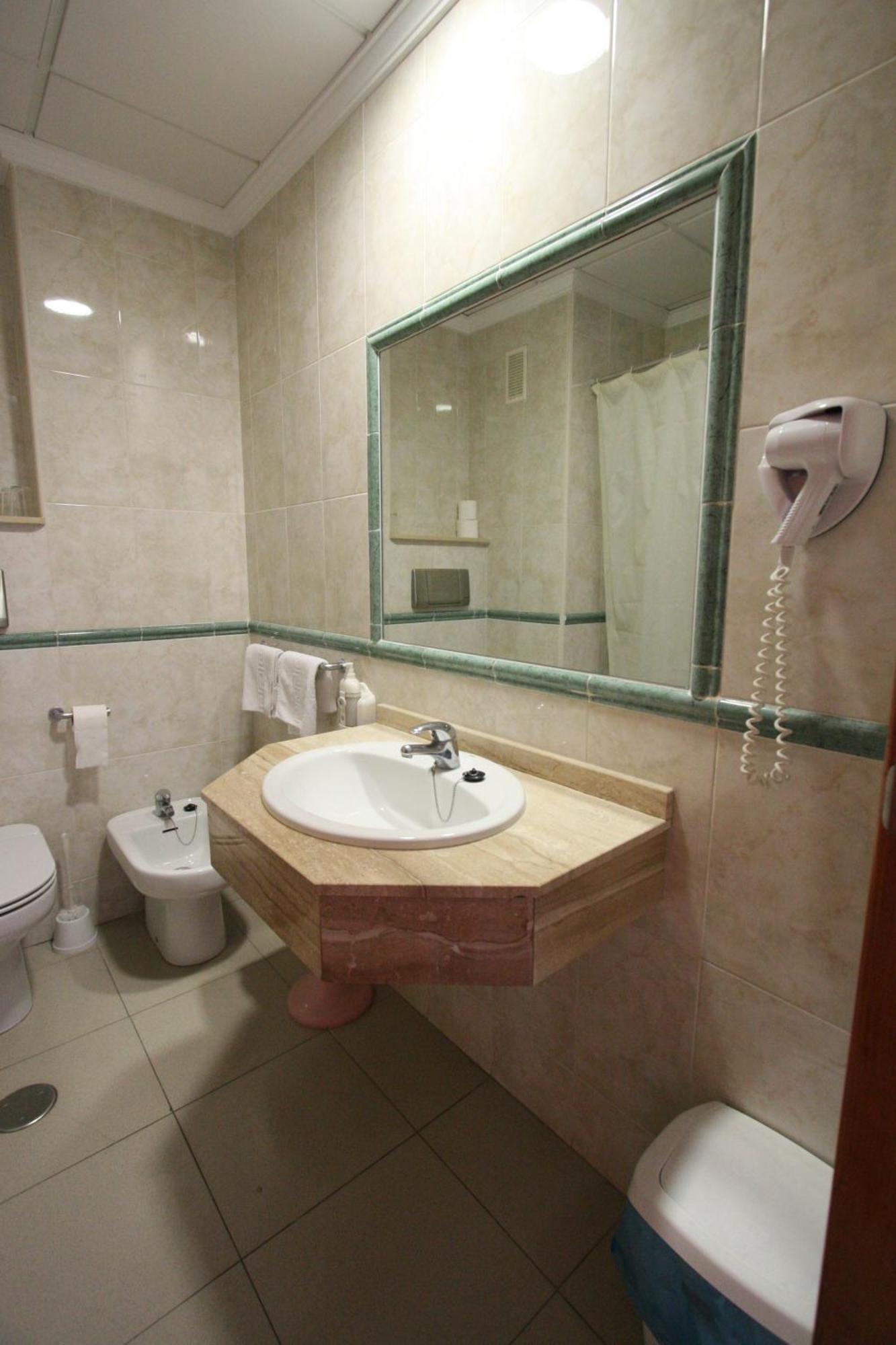 Double or Twin Room,1272954676:JPEG