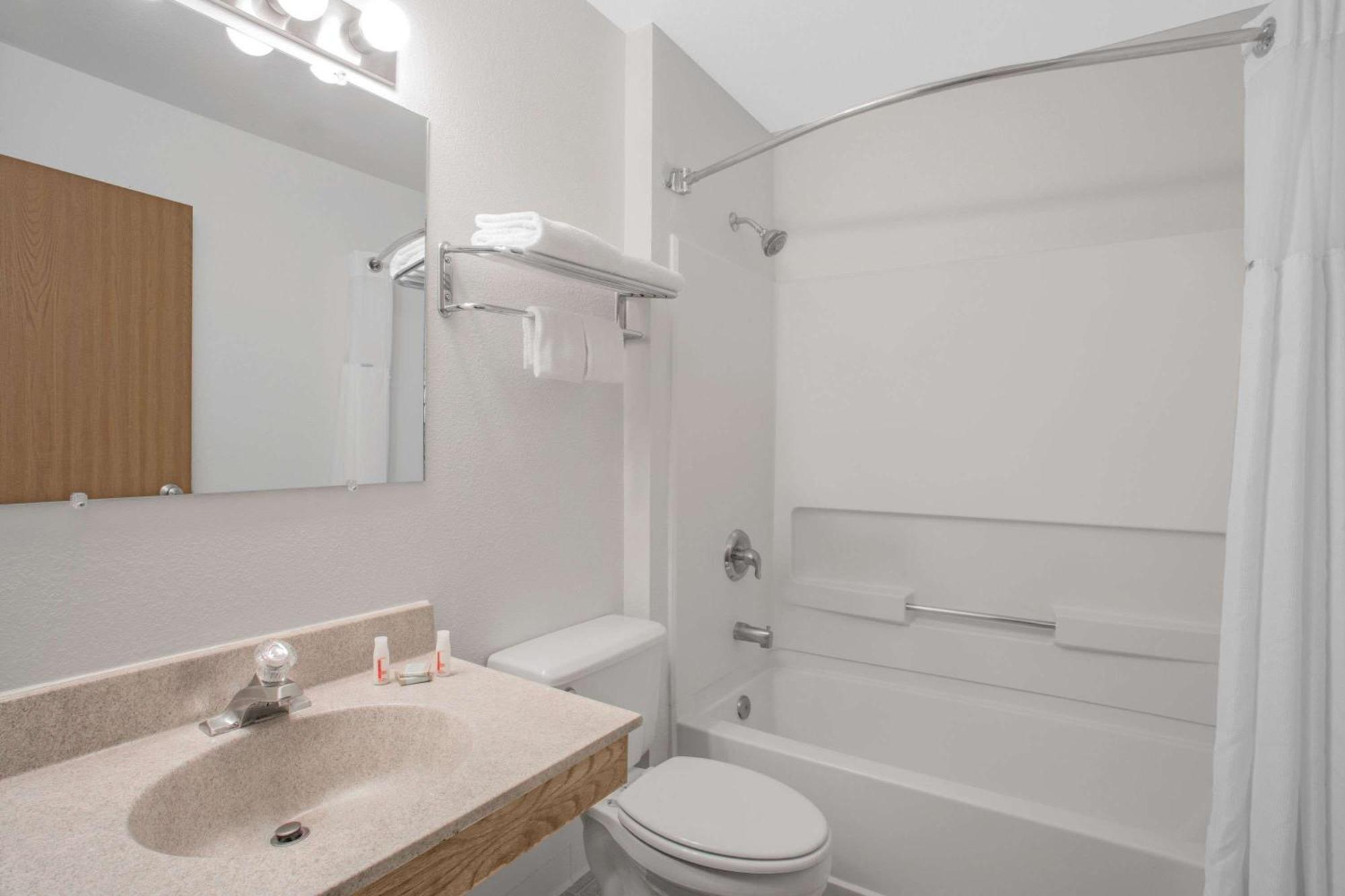 Deluxe Double Room Two Double Beds Non-Smoking