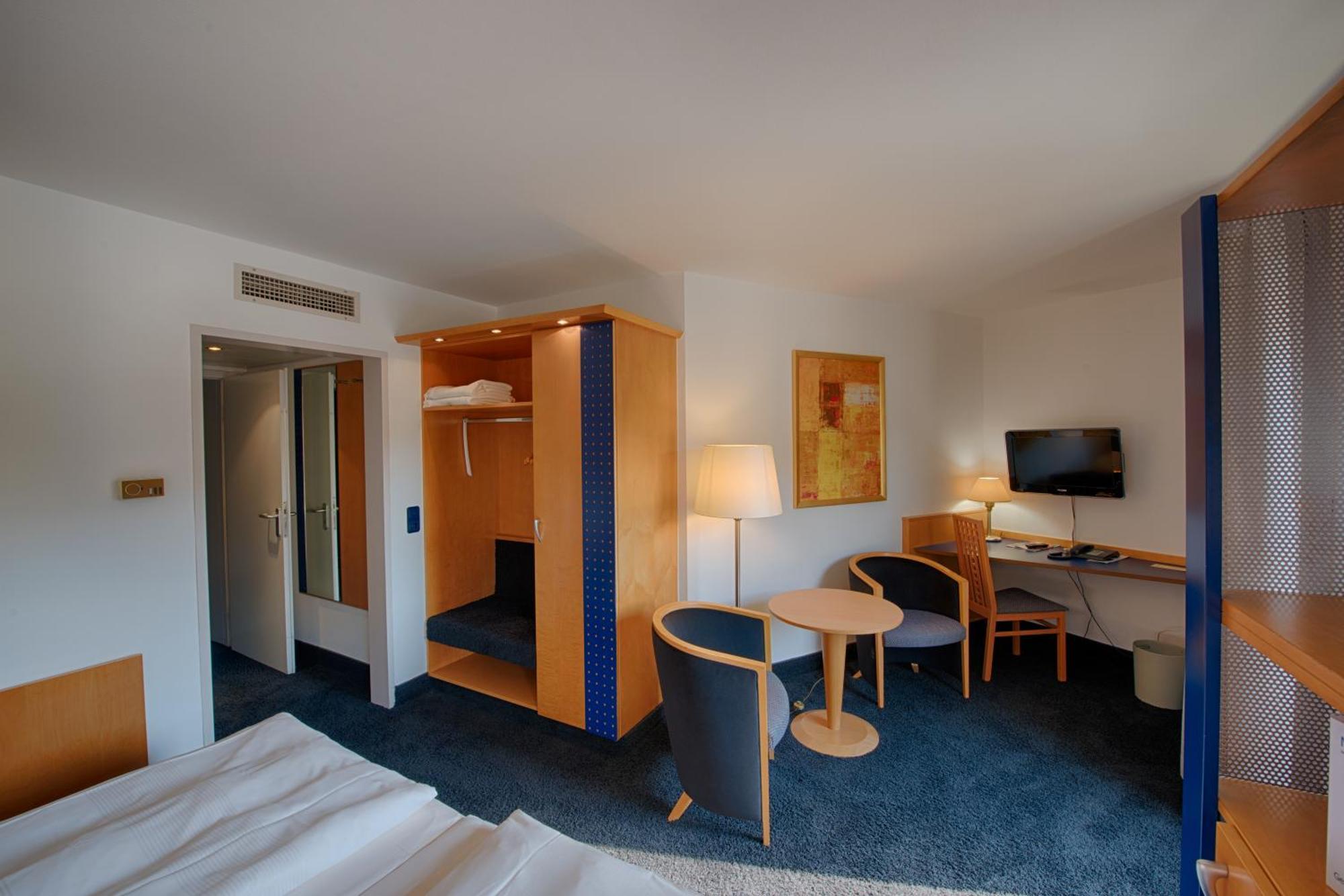 Superior Double Room,702579967:JPEG