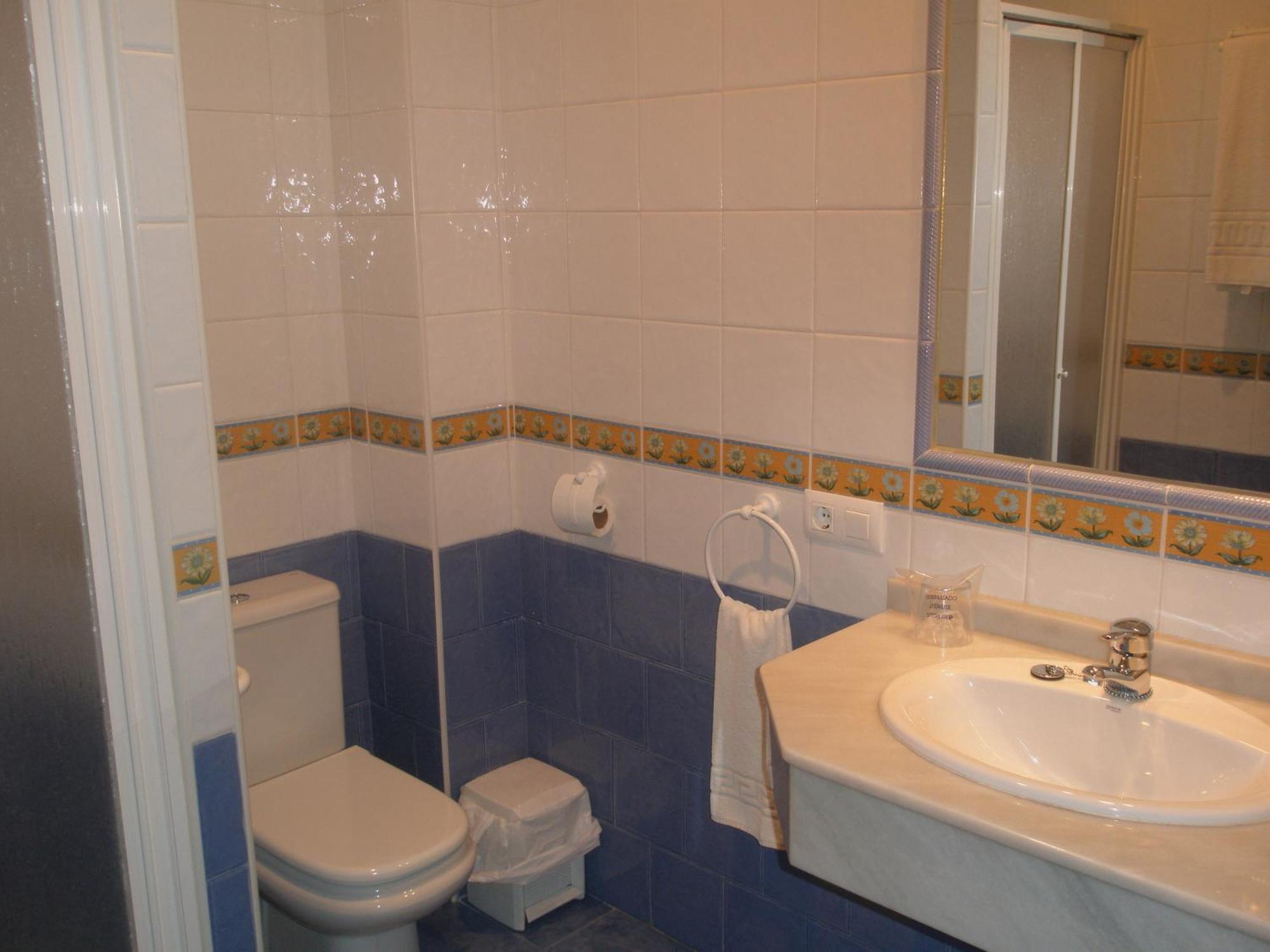 Triple Room,54356569:JPEG