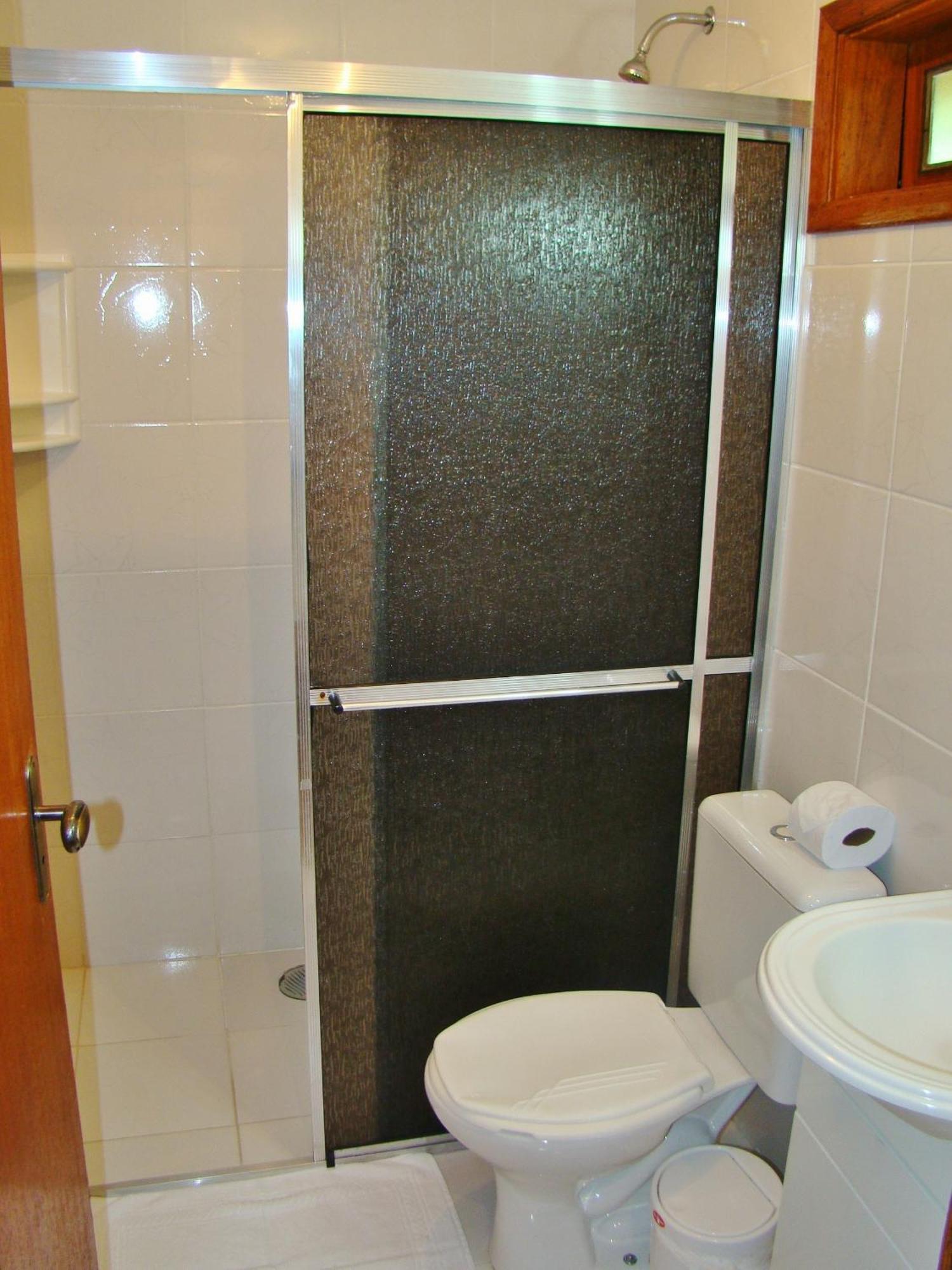 Standard Quadruple Room,33515872:JPEG