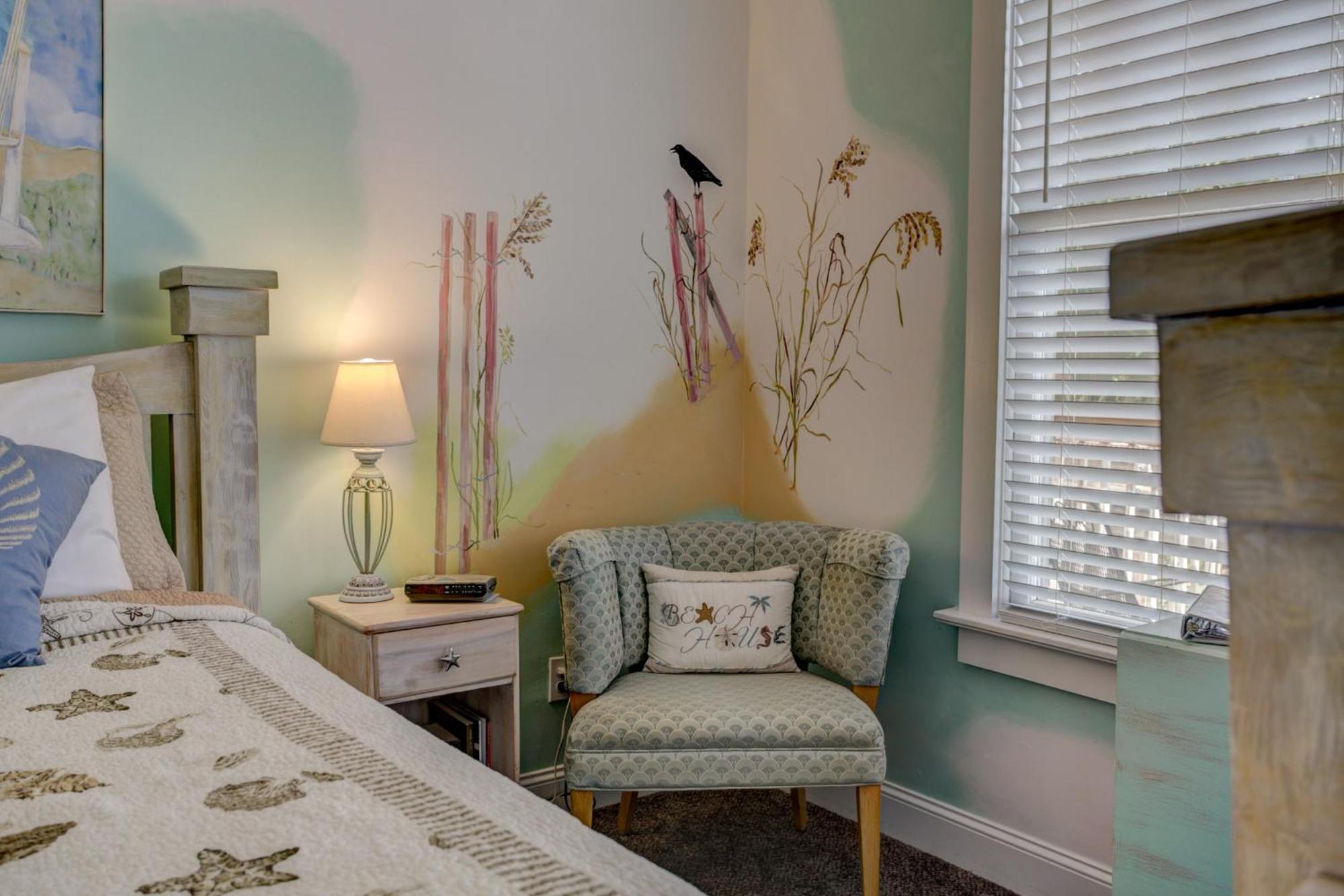 Deluxe Queen Suite Pet Friendly