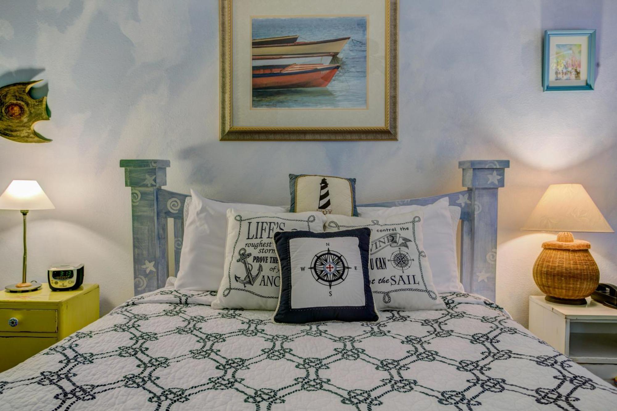 Deluxe Queen Suite Not Pet Friendly