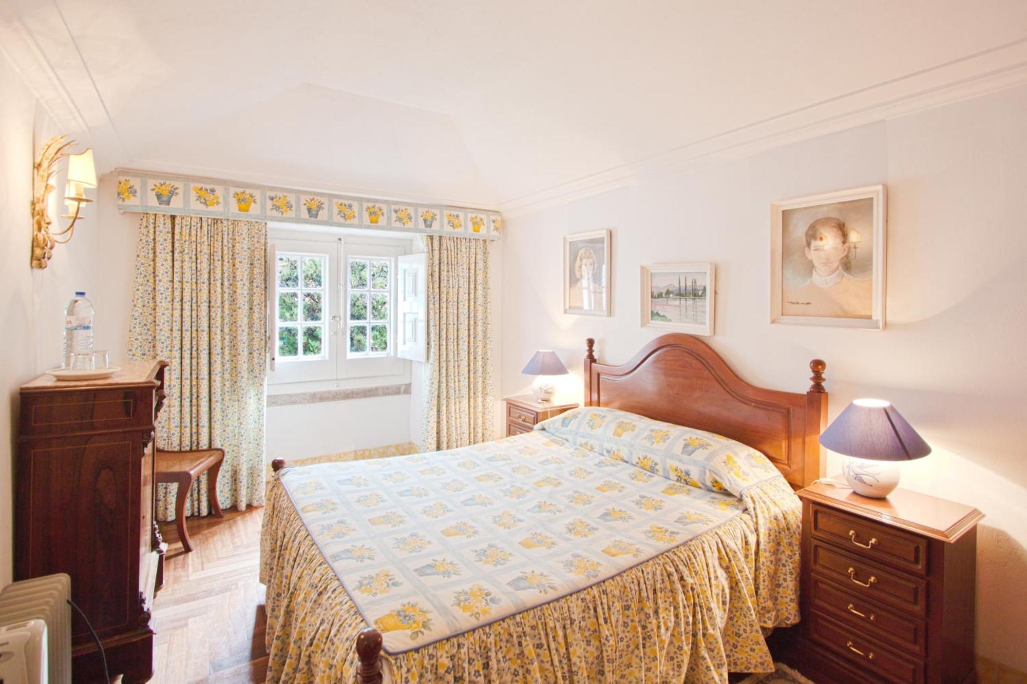 Standard Double Room,403294491:JPEG