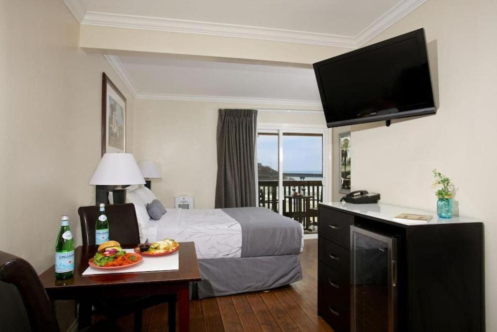 Queen Room Ocean View Balcony