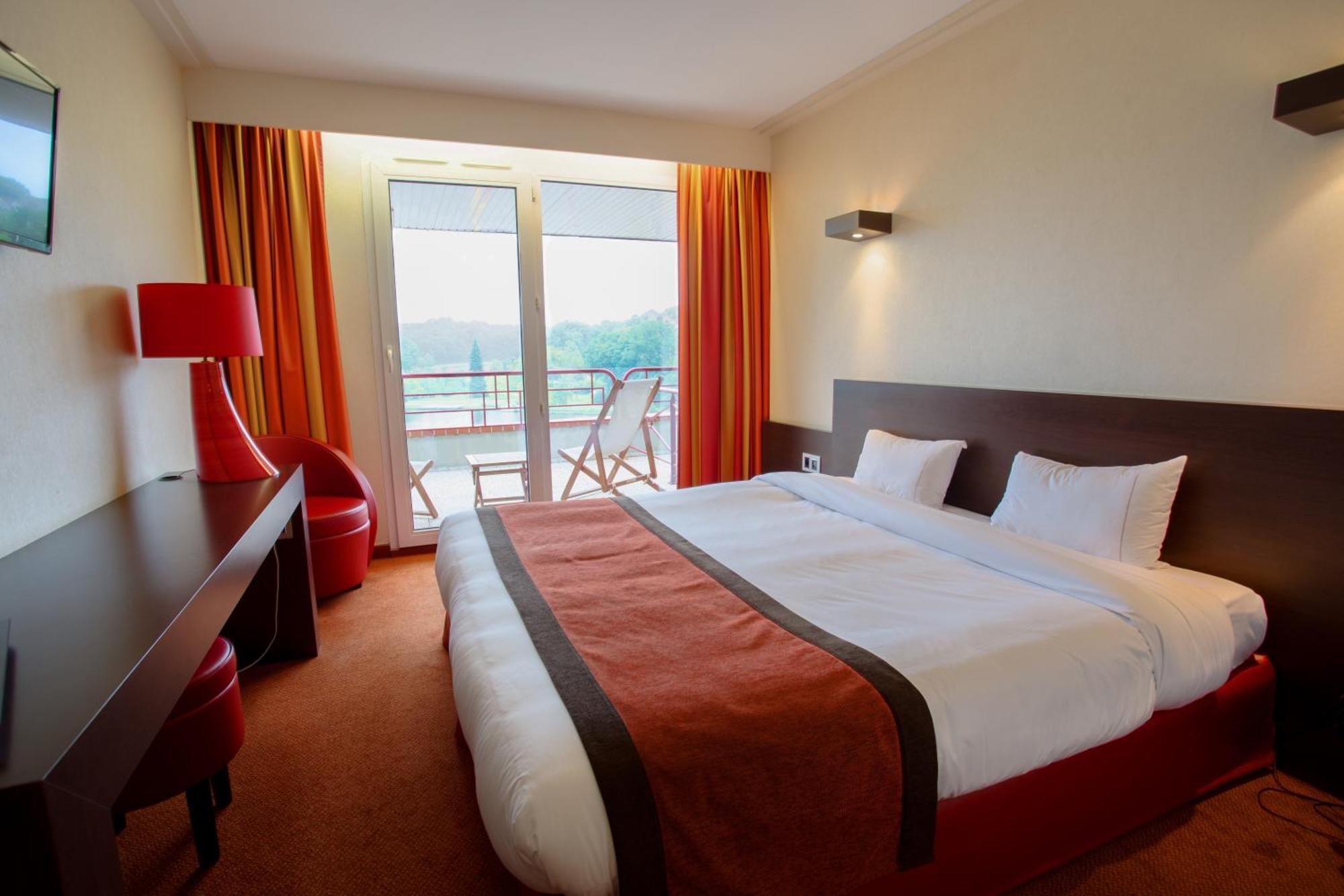 Double or Twin Room Terrace Lake View