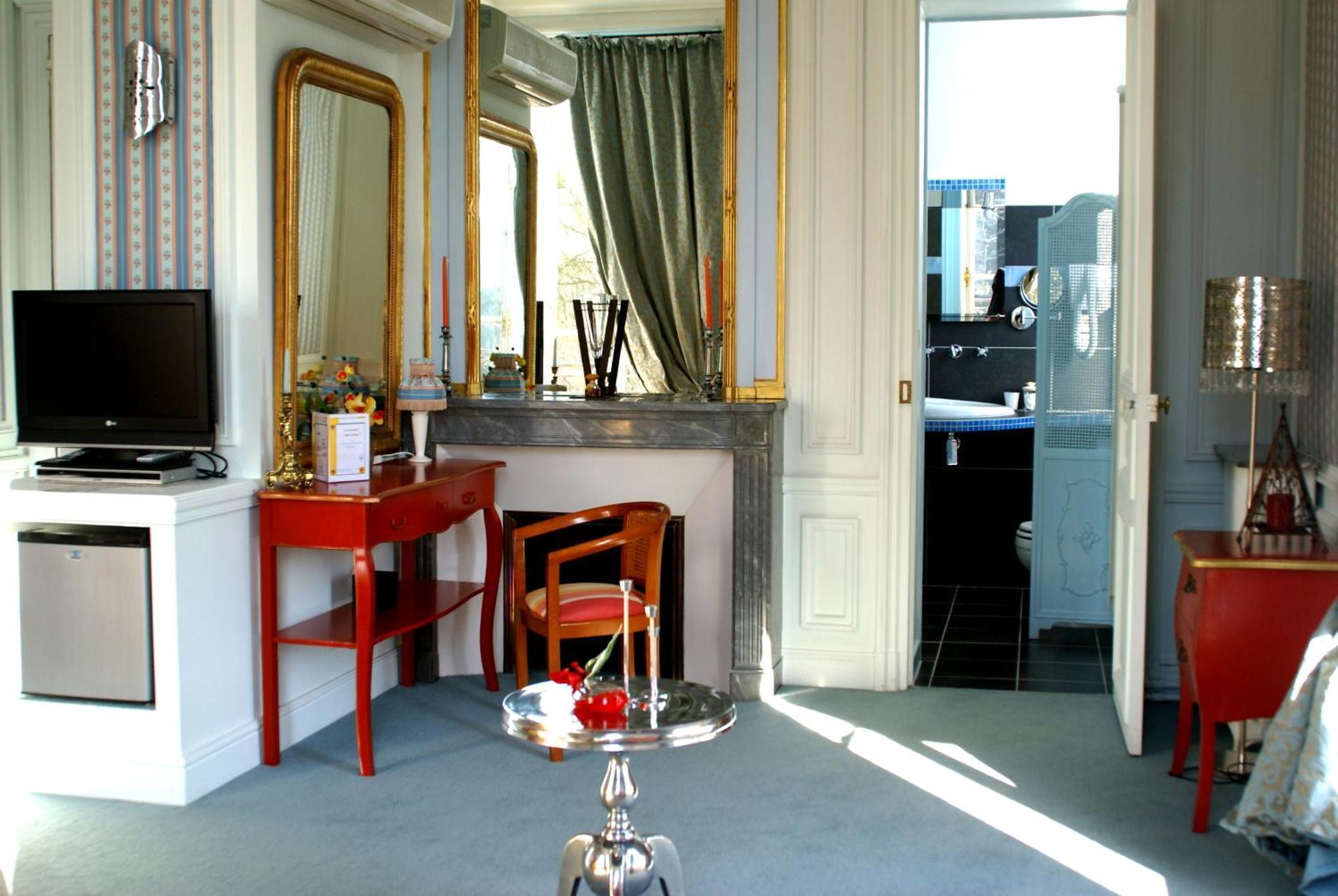 Deluxe Double Room Balcony,998110029:JPEG
