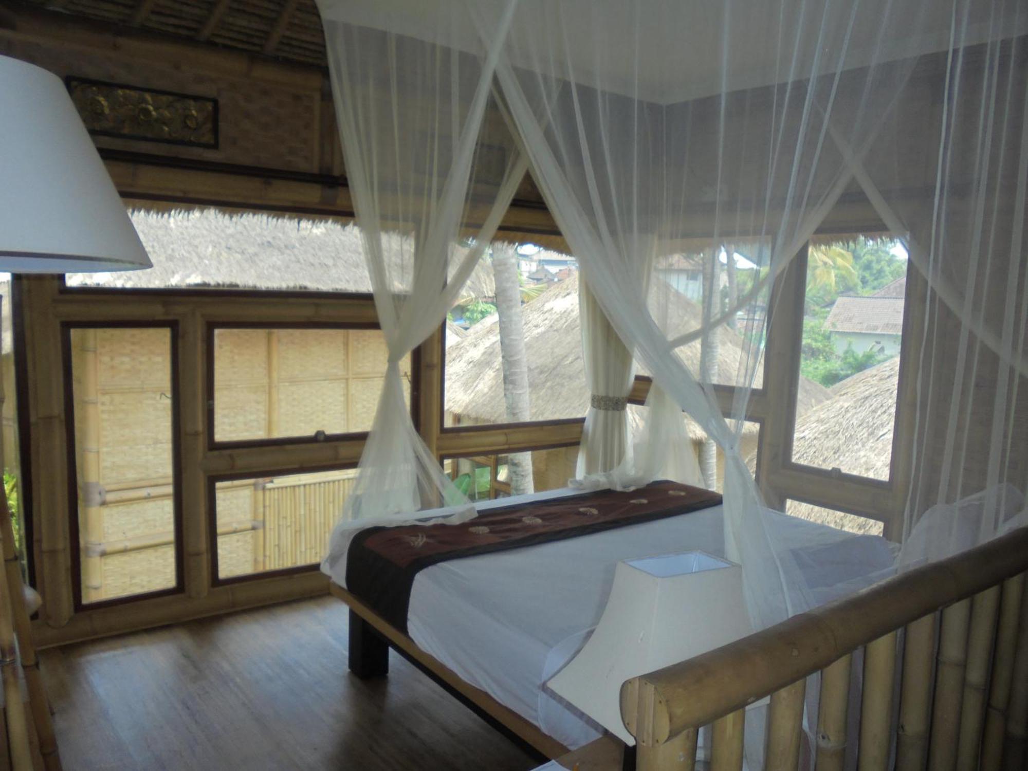 One-Bedroom Bamboo House Garden View