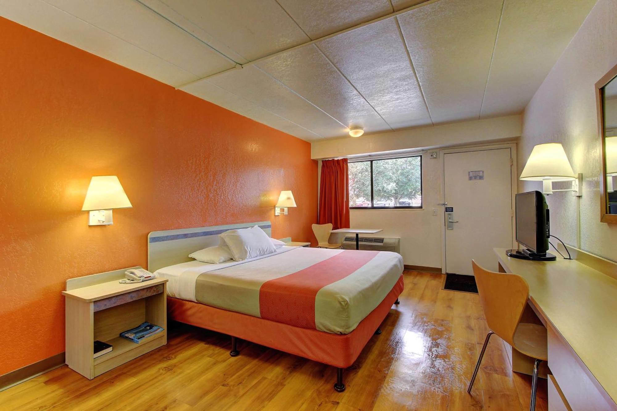 King Room,704506252:JPEG