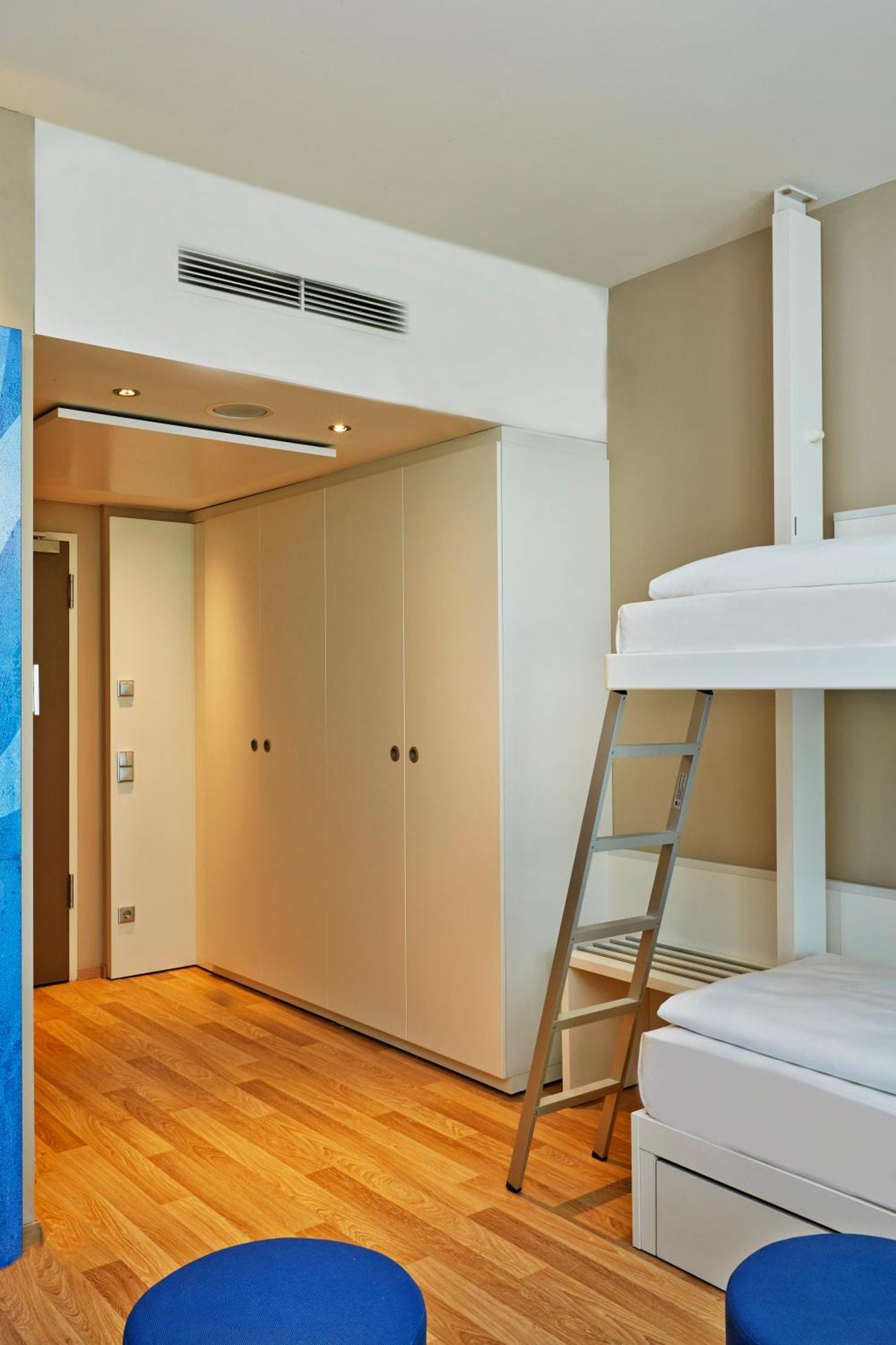 Comfort Quadruple Room