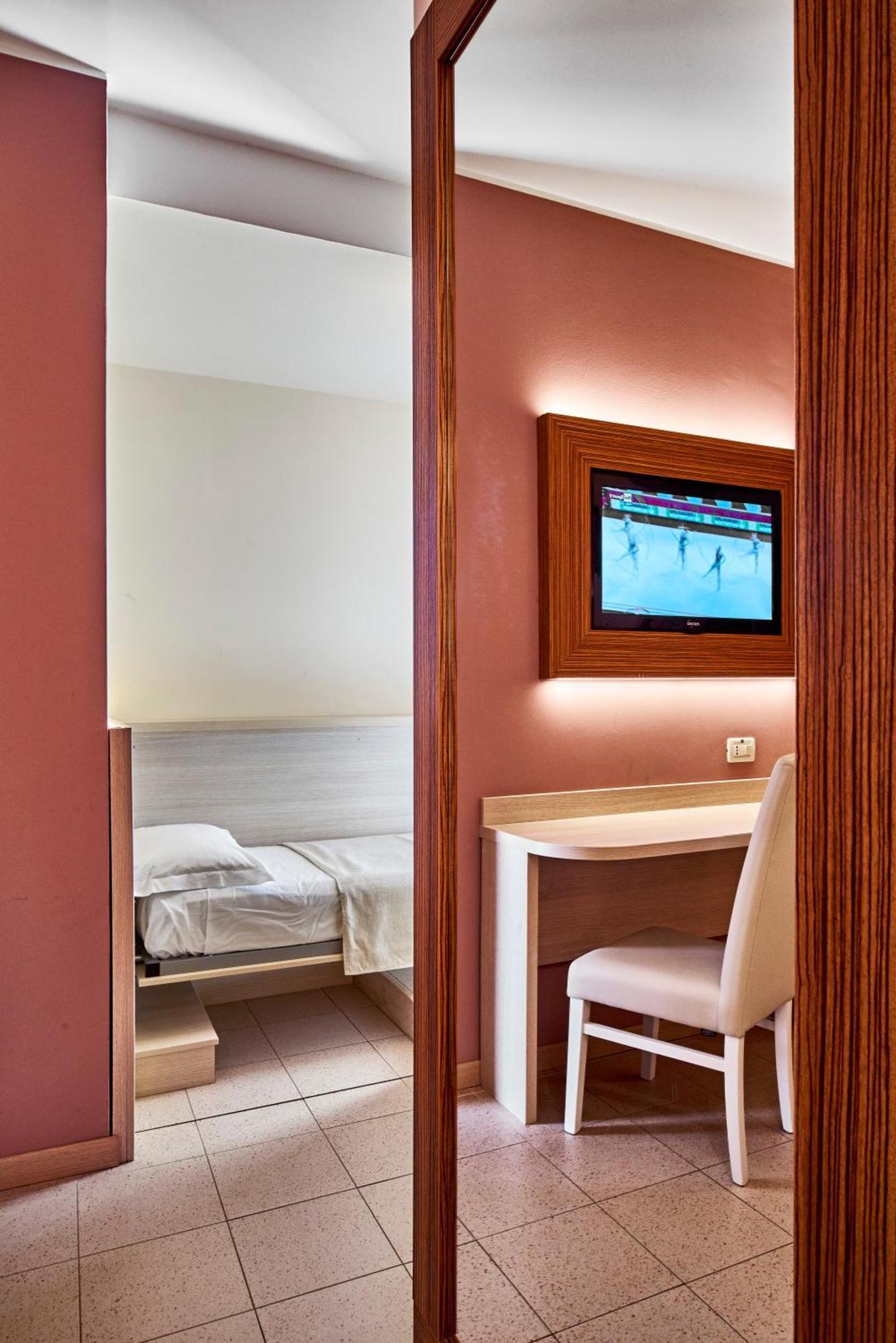 Triple Room Balcony,1005779206:JPEG