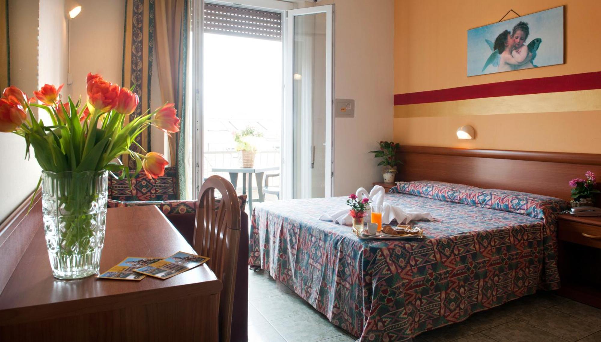 Double or Twin Room,993100822:JPEG
